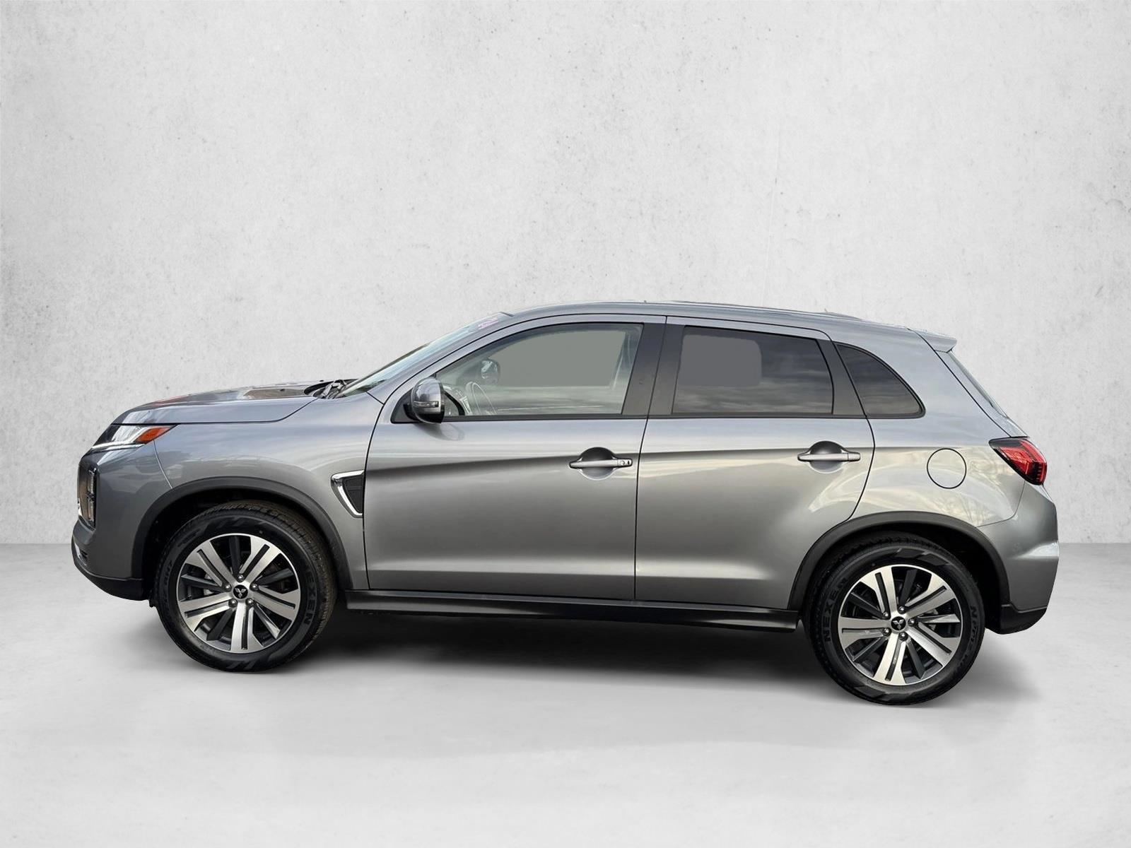 Thumbnail: 2024 Mitsubishi Outlander - 2