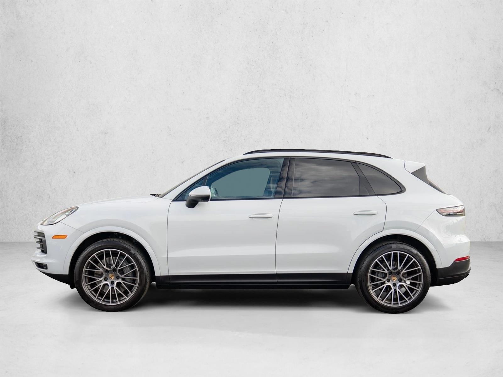 Thumbnail: 2022 Porsche Cayenne - 2