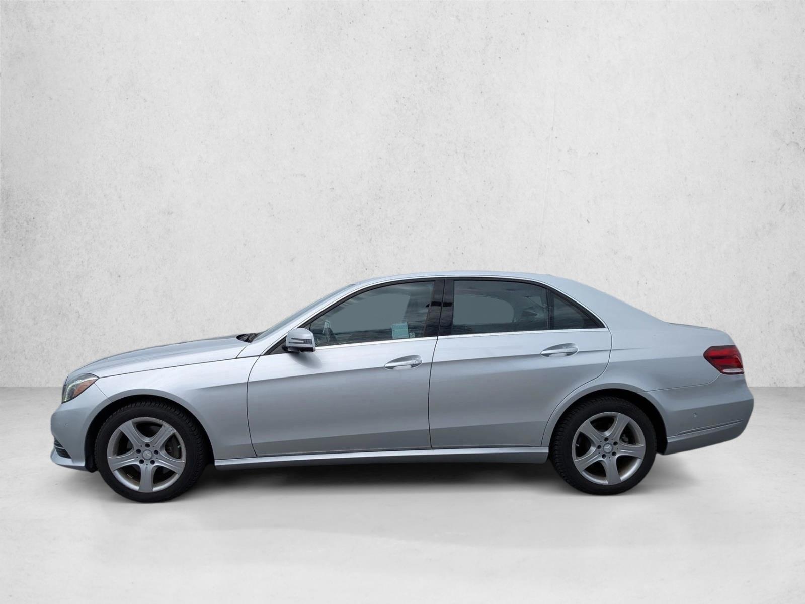 Thumbnail: 2014 Mercedes-Benz E-Class - 2