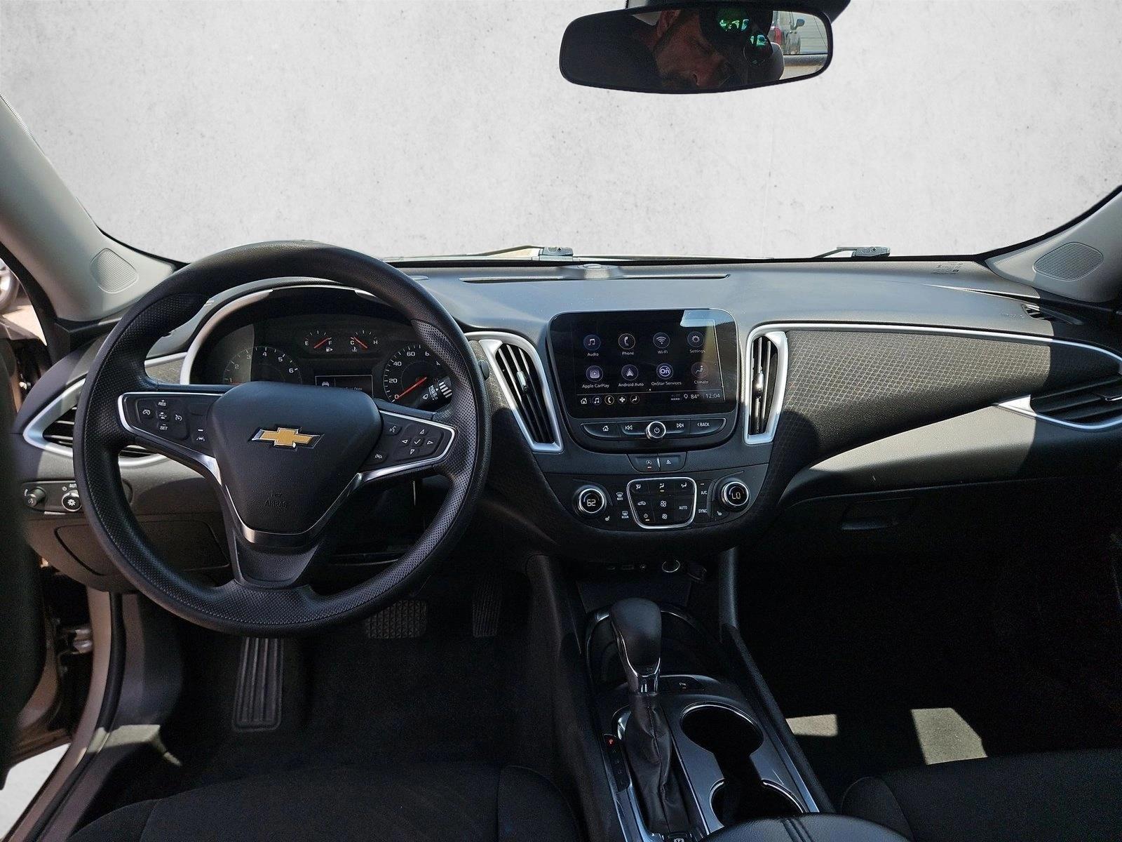 Thumbnail: 2023 Chevrolet Malibu - 3