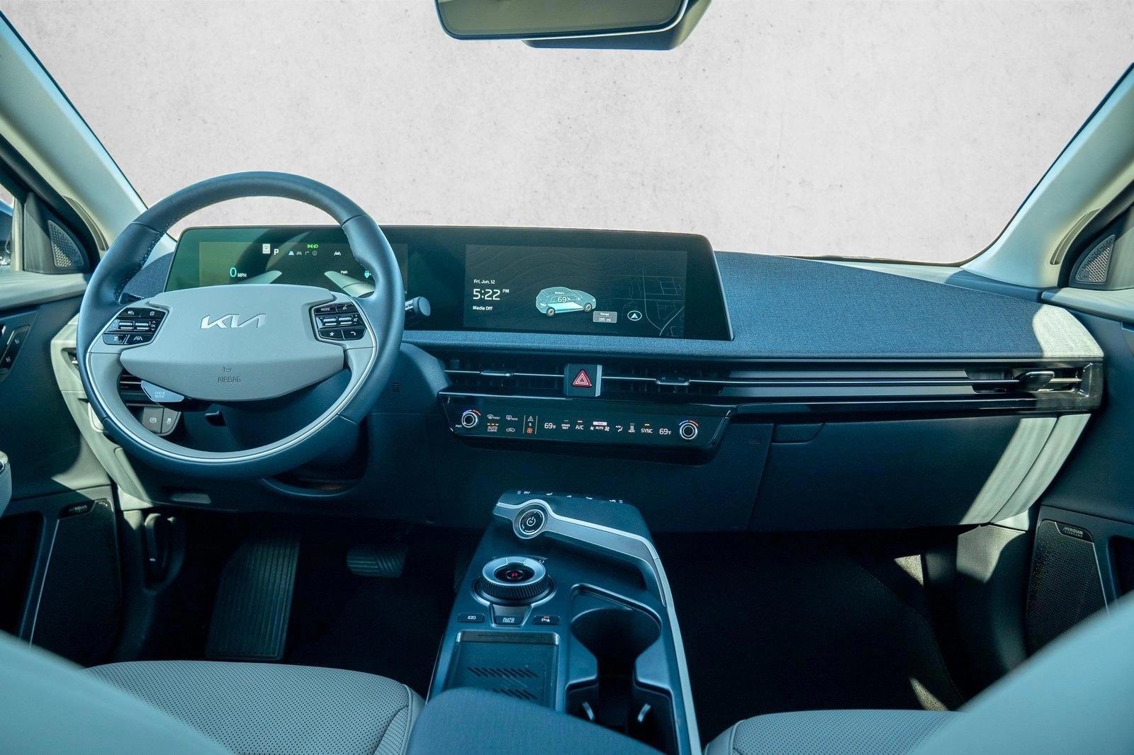 Thumbnail: 2023 Kia EV6 - 3