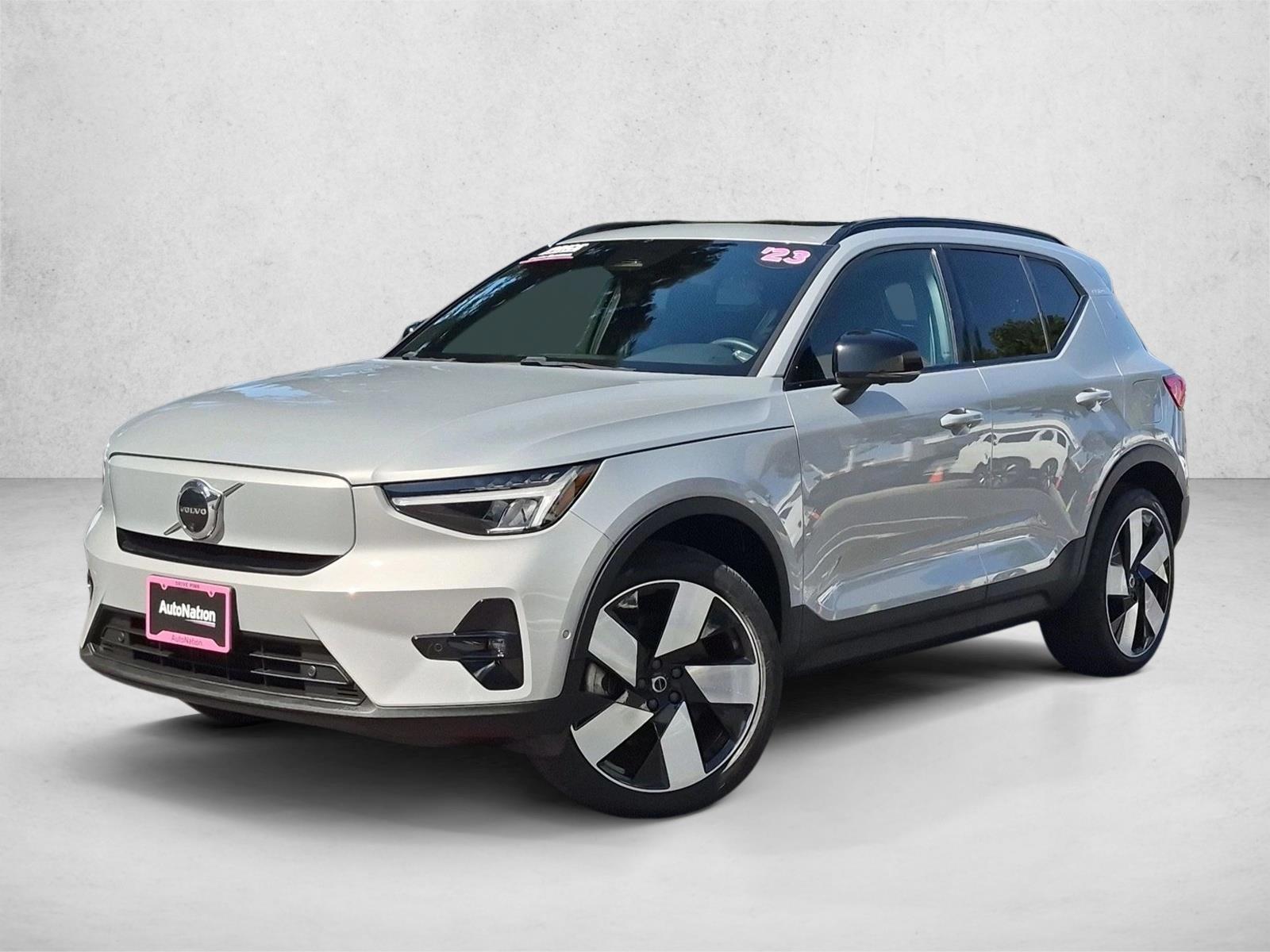 2023 Volvo XC40 Plus