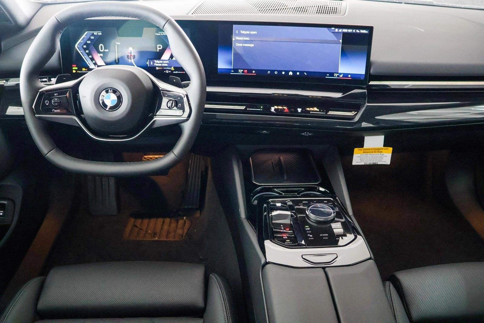 Thumbnail: 2025 BMW 5 Series - 4