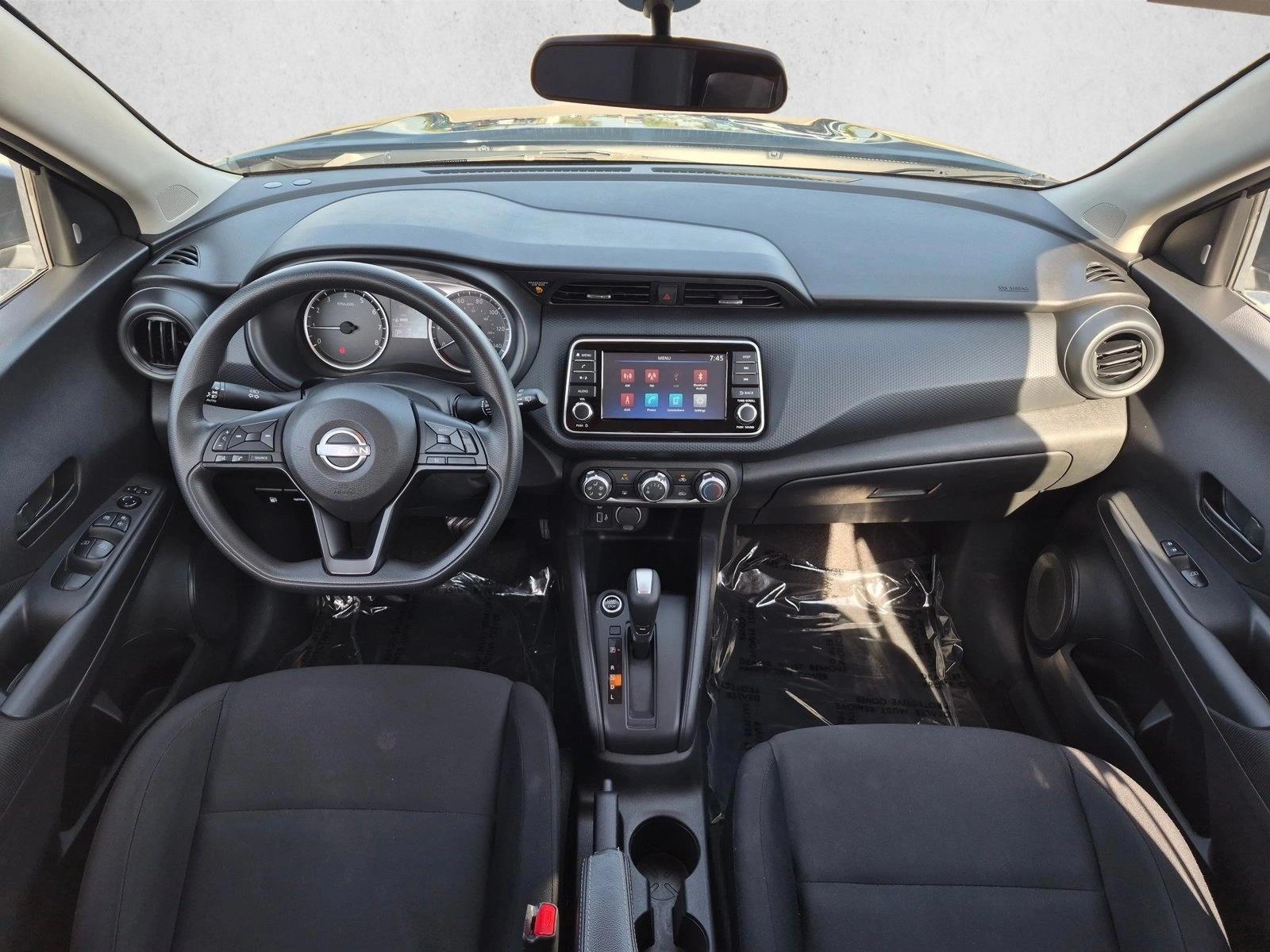 Thumbnail: 2023 Nissan Kicks - 3