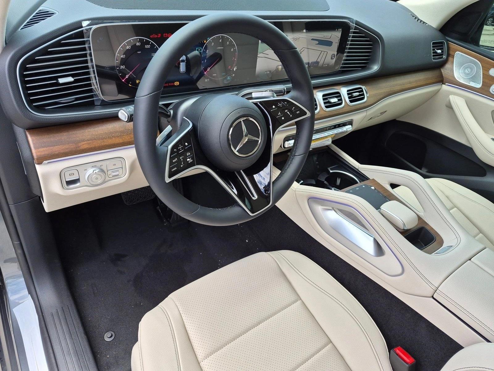 Thumbnail: 2026 Mercedes-Benz GLE - 3
