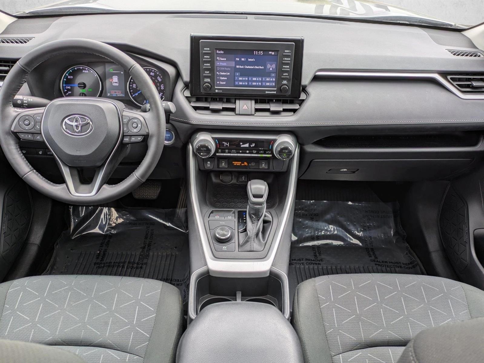 Thumbnail: 2022 Toyota RAV4 - 3