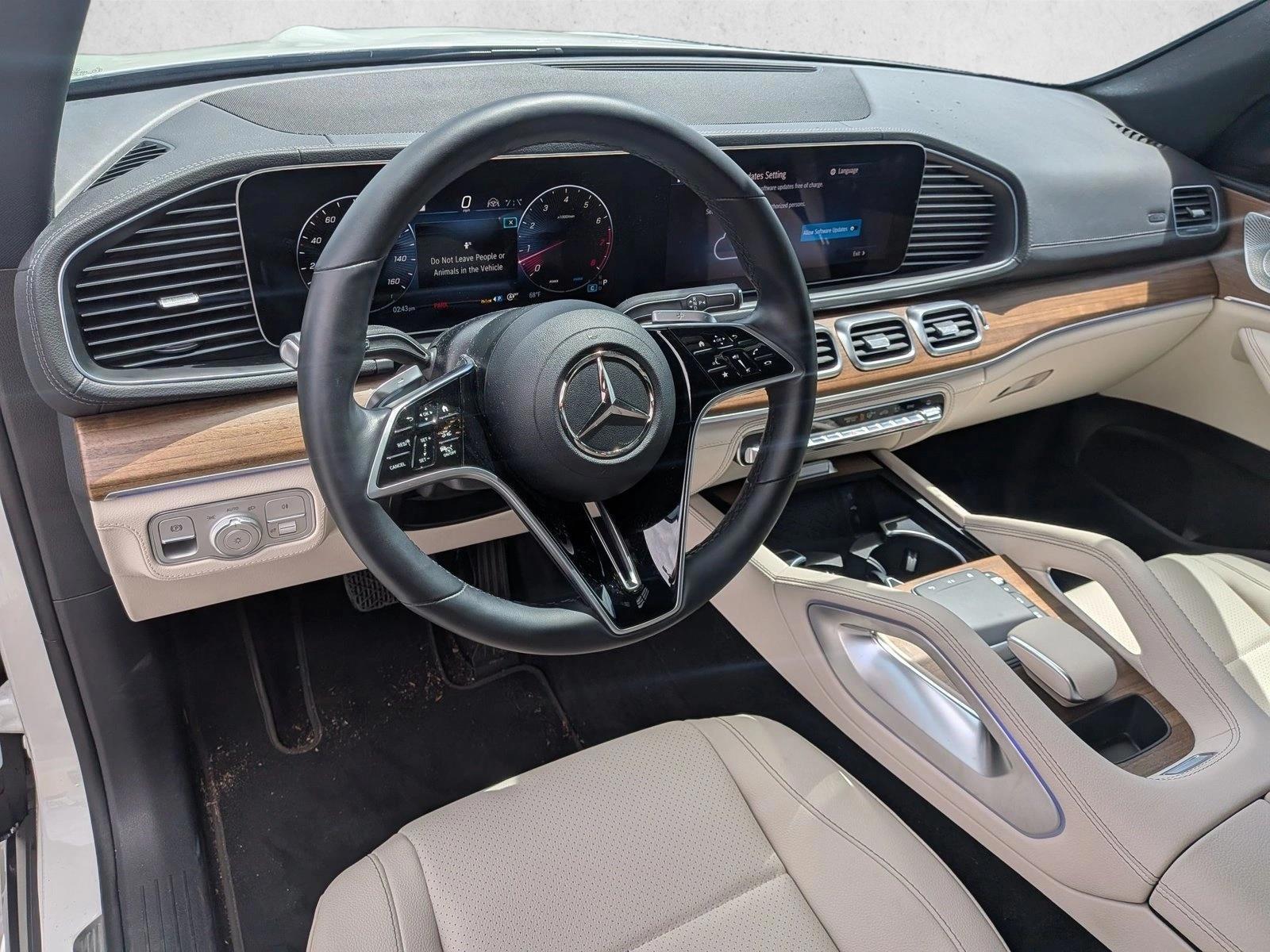 Thumbnail: 2025 Mercedes-Benz GLE - 3