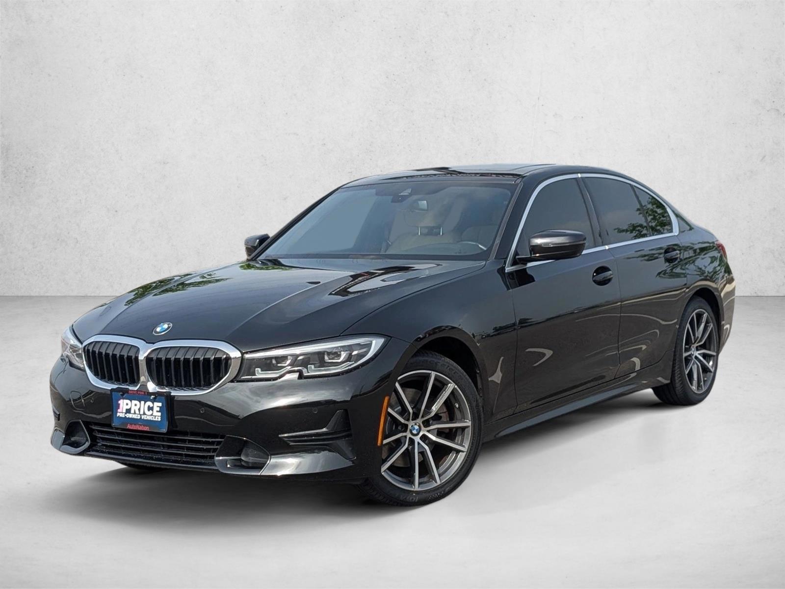 2021 BMW 3 Series 330i xDrive Sedan's photo