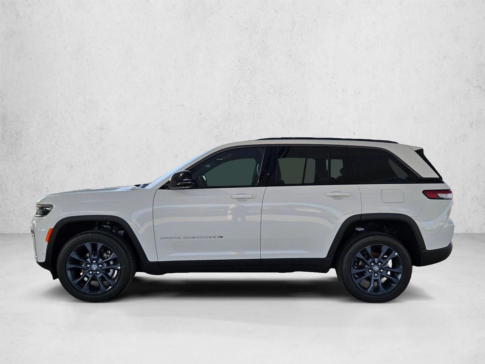 Thumbnail: 2026 Jeep Grand Cherokee - 2