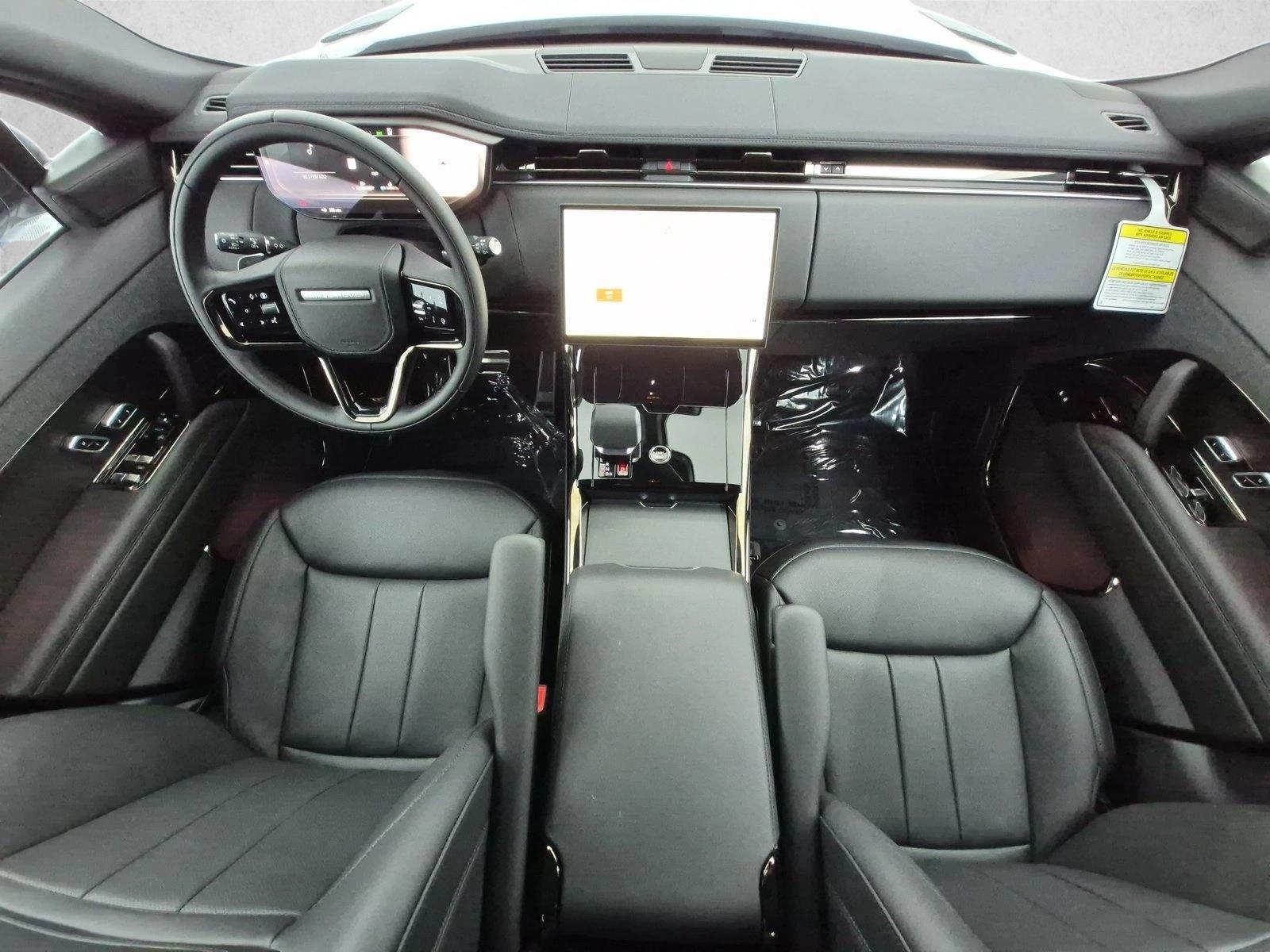 Thumbnail: 2026 Land Rover Range Rover Sport - 3