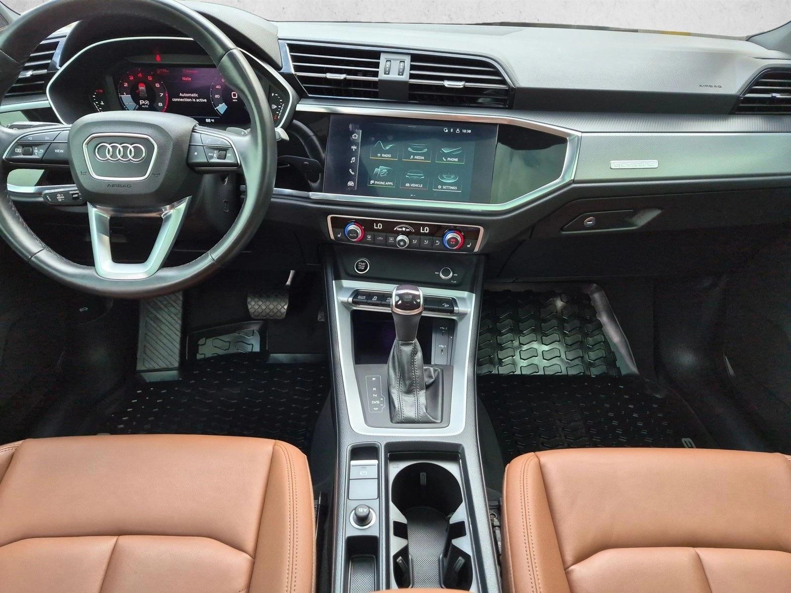 Thumbnail: 2022 Audi Q3 - 4