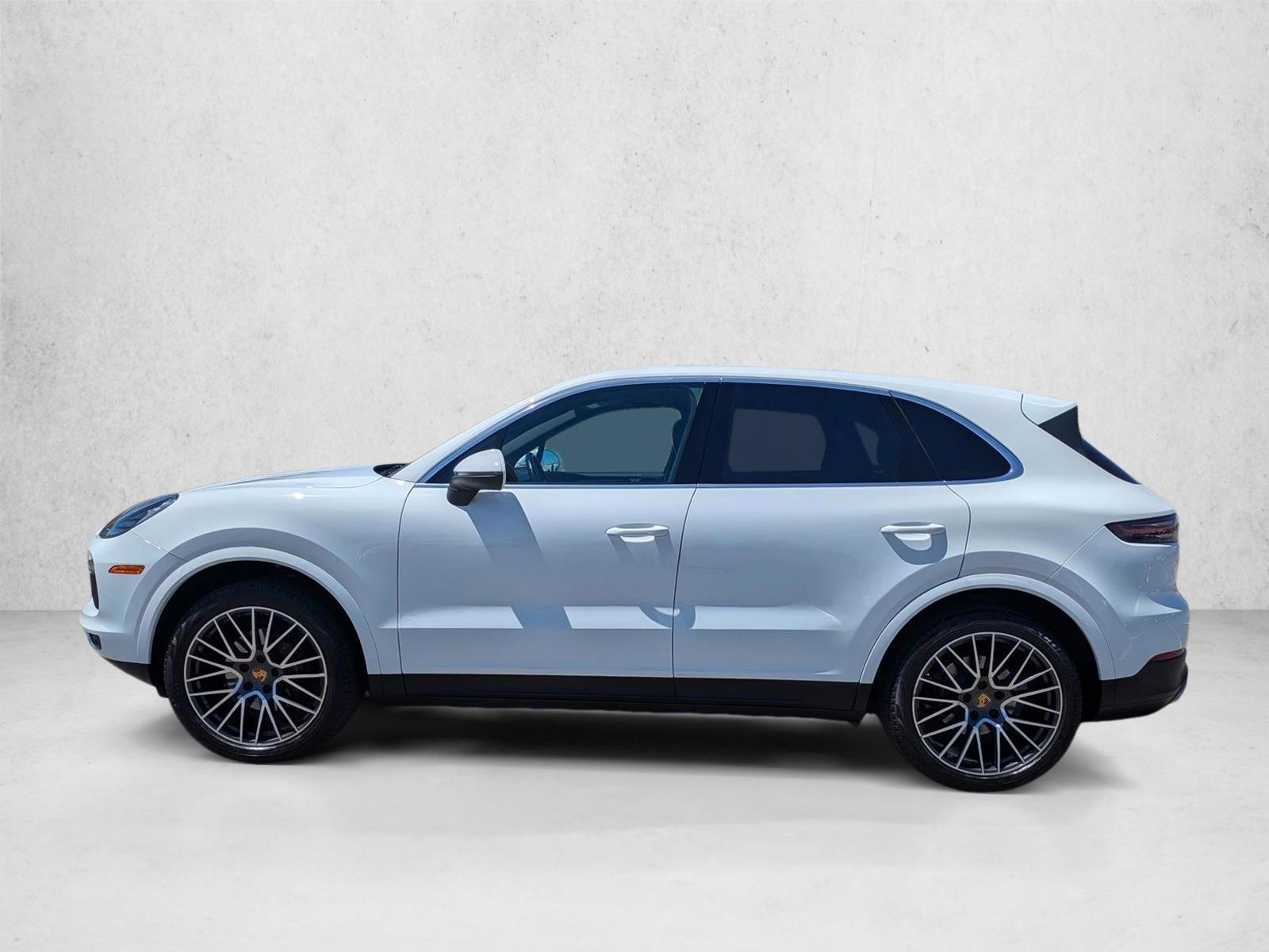 Thumbnail: 2020 Porsche Cayenne - 2