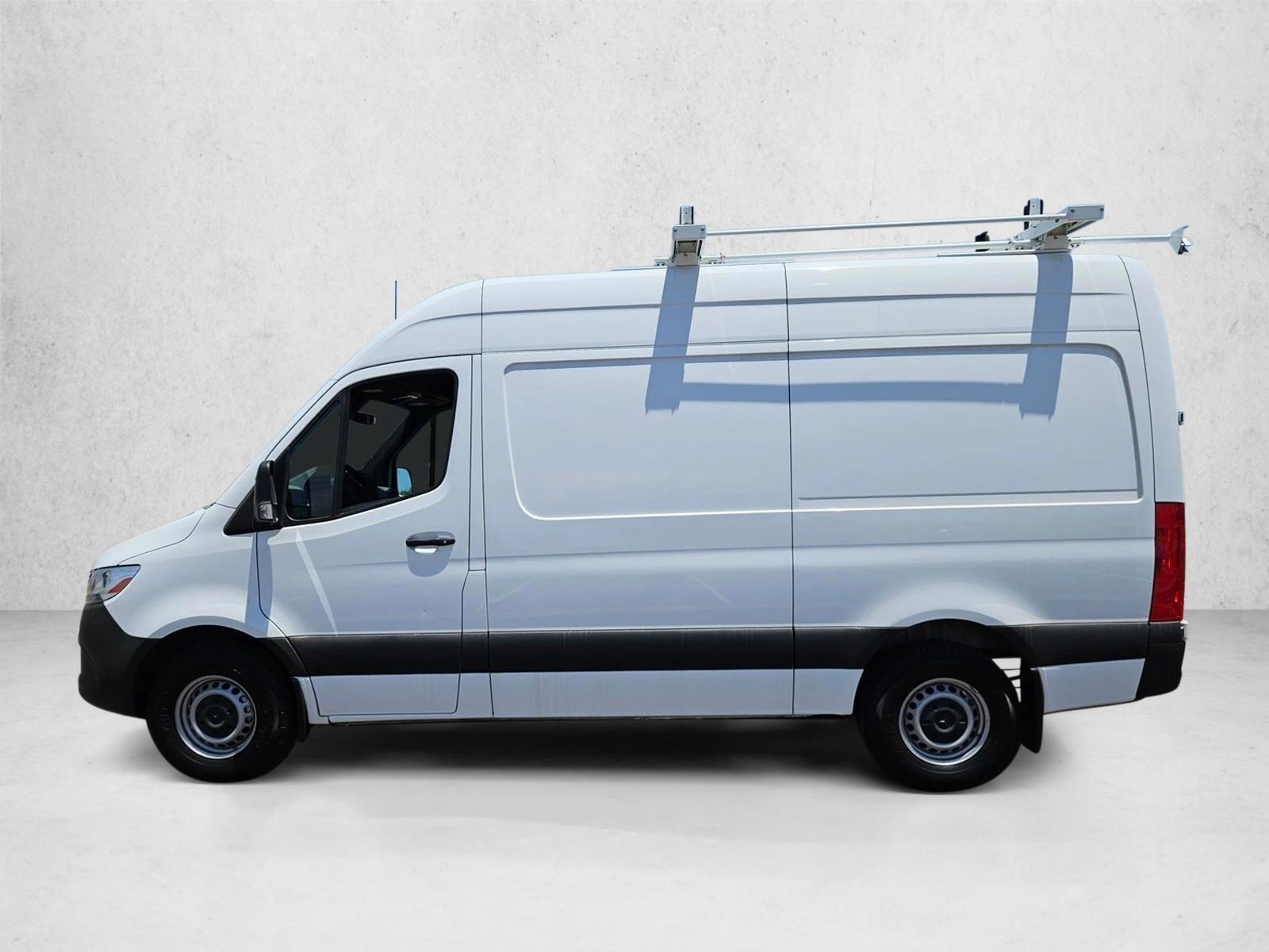 Thumbnail: 2022 Mercedes-Benz Sprinter - 2
