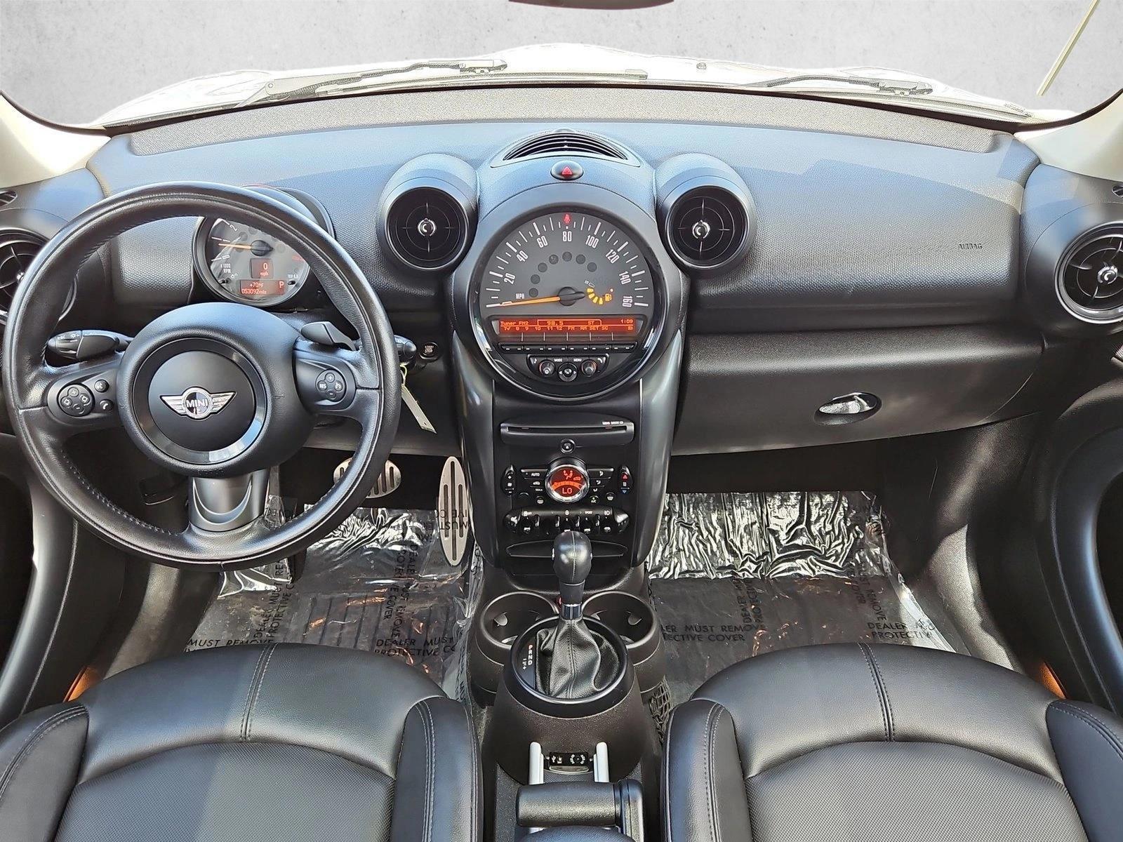 Thumbnail: 2016 MINI Cooper Countryman - 3