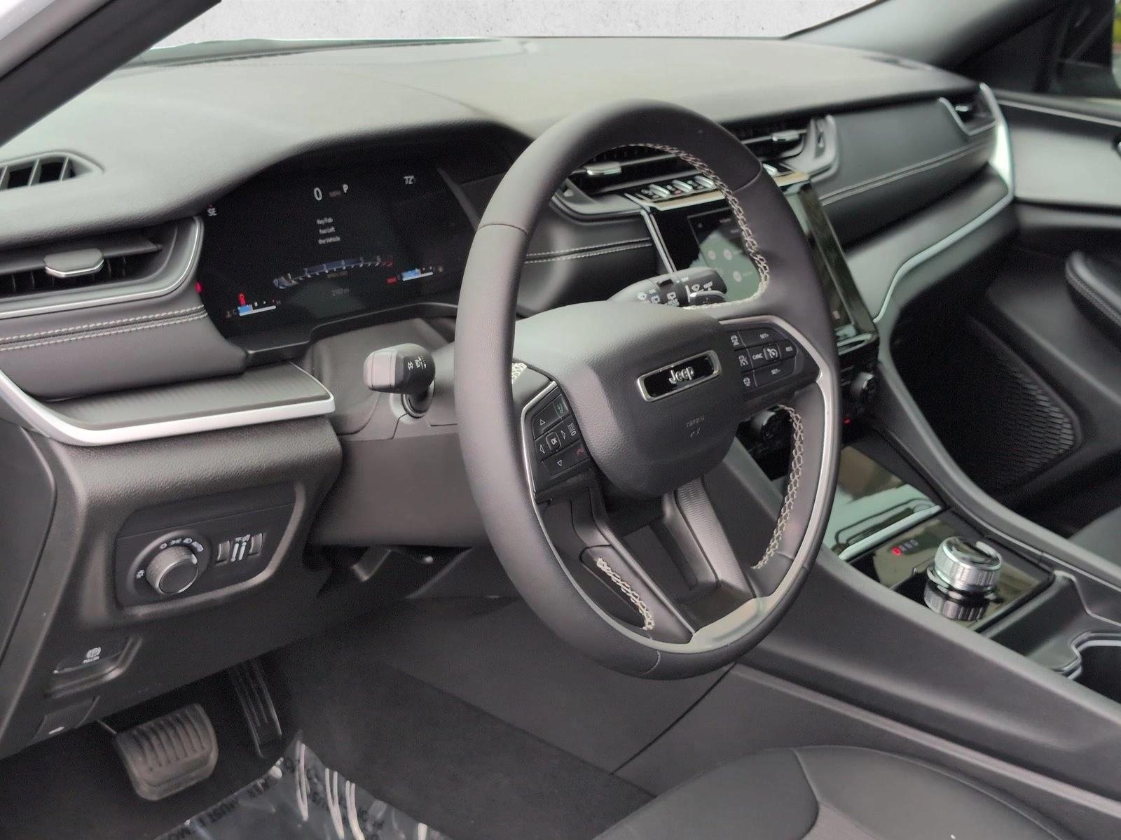 Thumbnail: 2025 Jeep Grand Cherokee L - 3