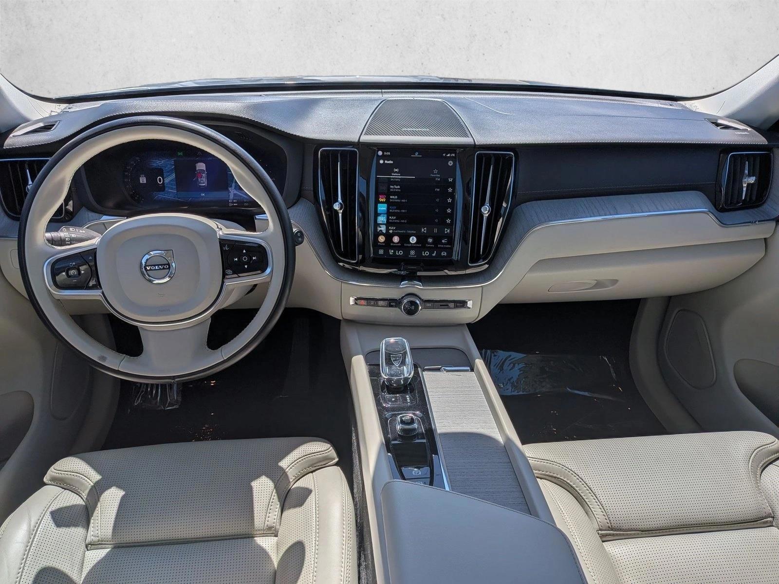 Thumbnail: 2024 Volvo XC60 - 3
