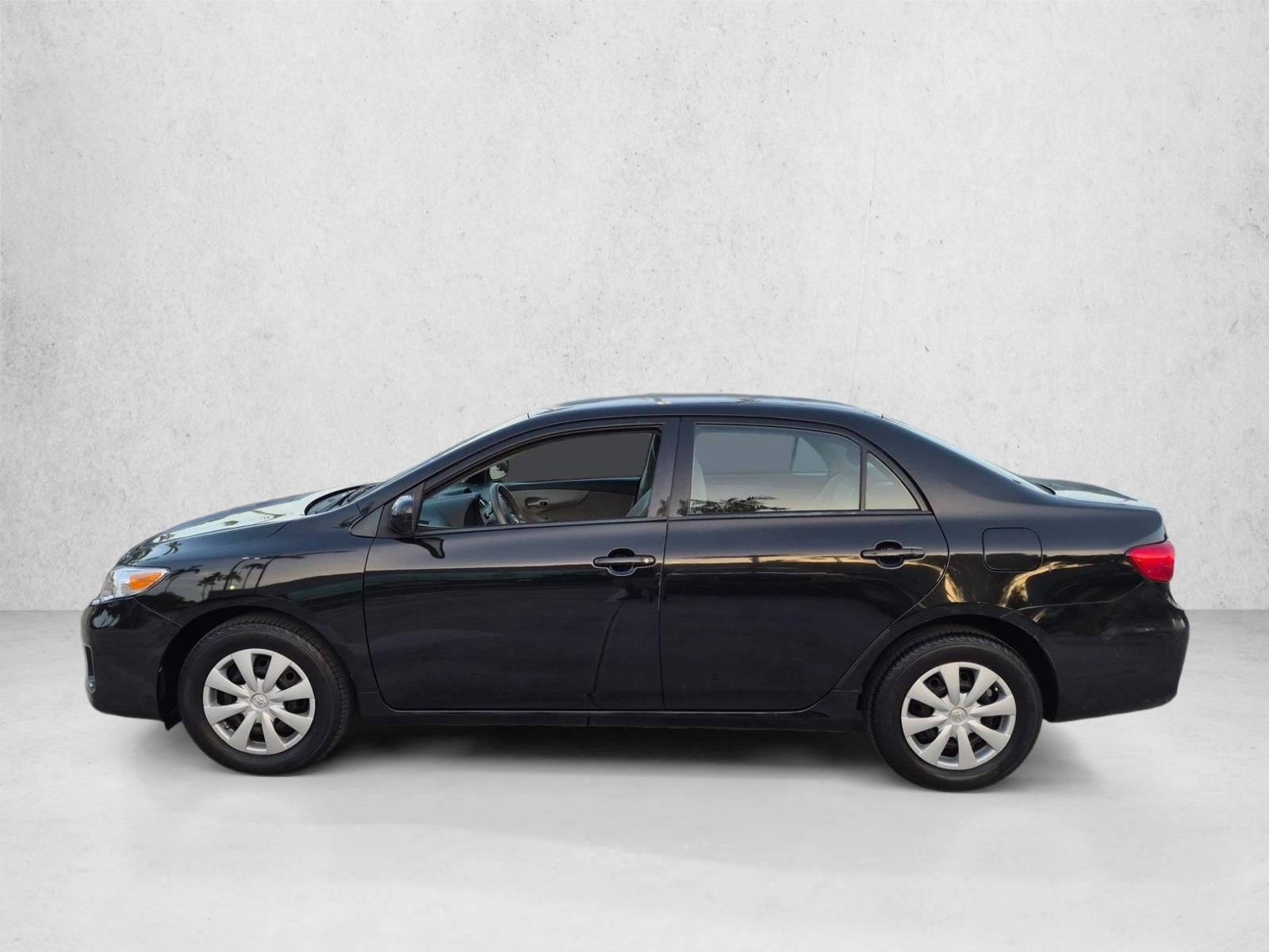 Thumbnail: 2013 Toyota Corolla - 2