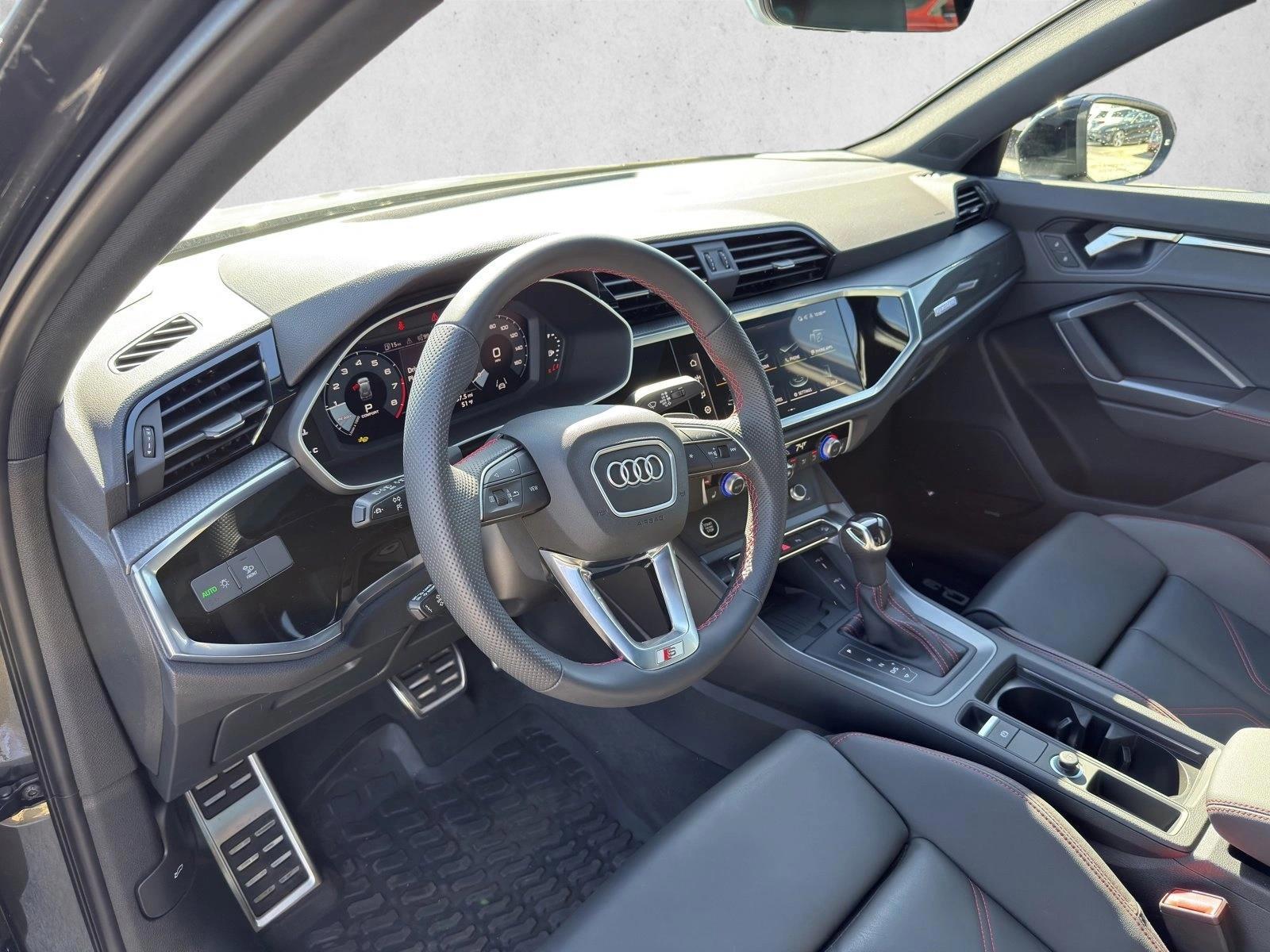 Thumbnail: 2025 Audi Q3 - 3