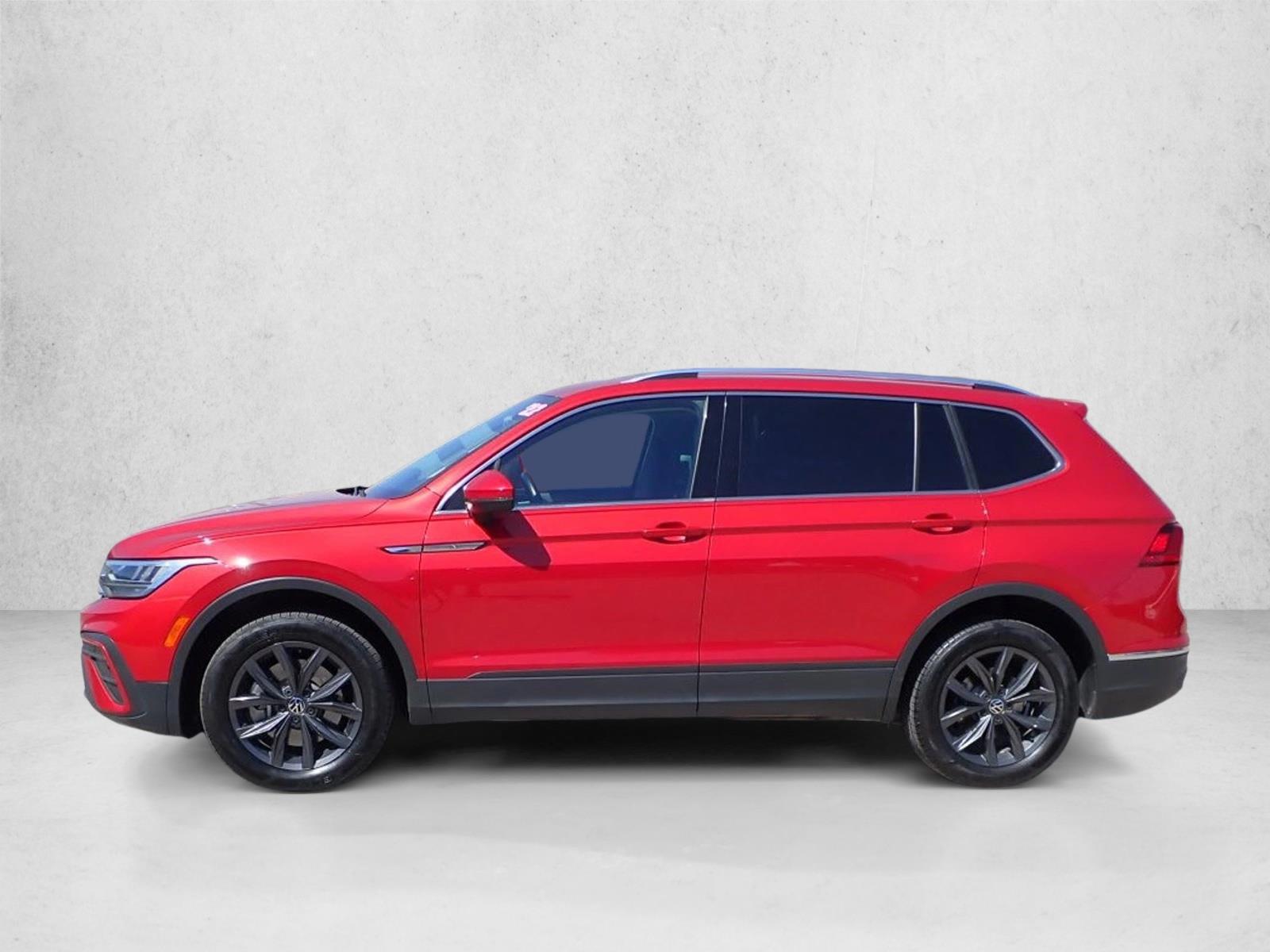 Thumbnail: 2022 Volkswagen Tiguan - 2