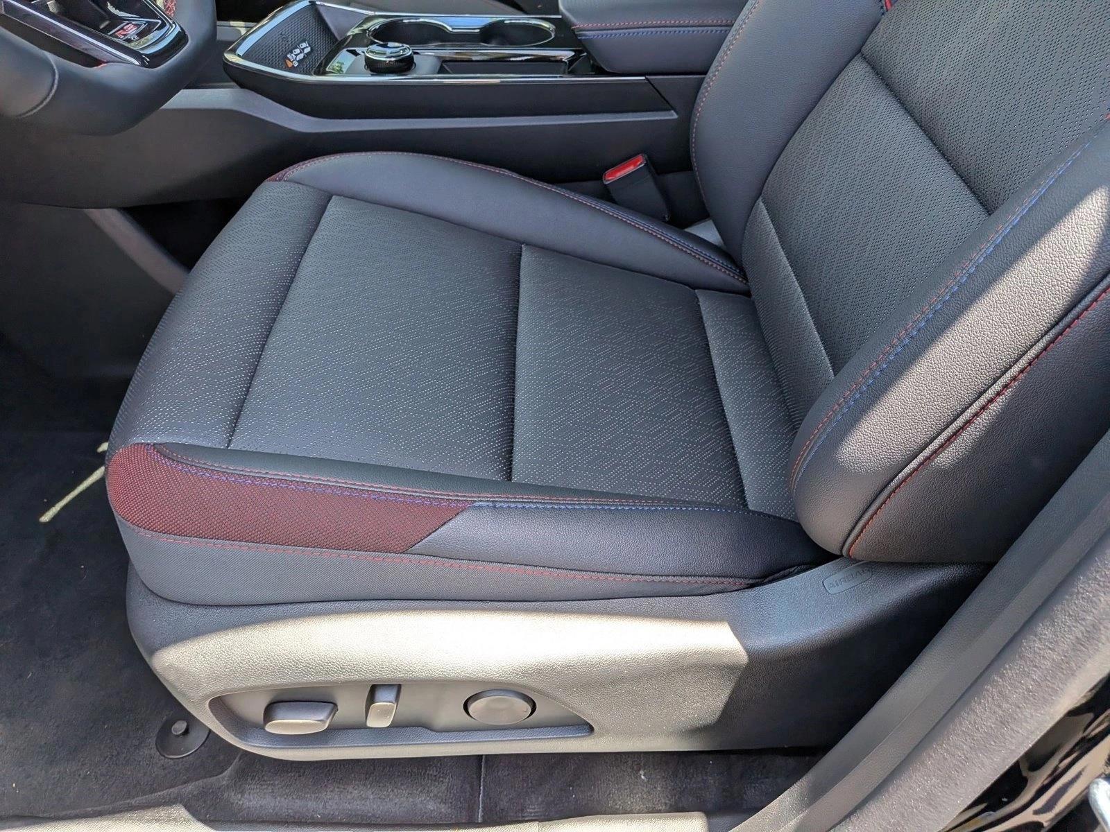 Thumbnail: 2026 Chevrolet Equinox - 4