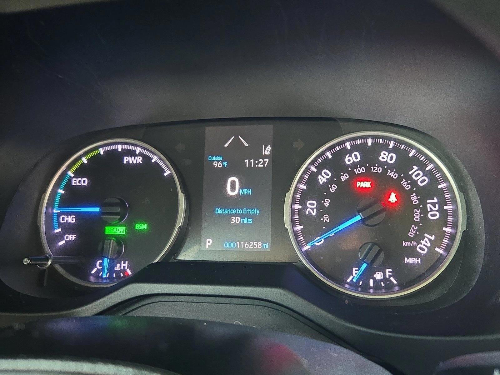 2020 Toyota RAV4 XLE - Photo 11