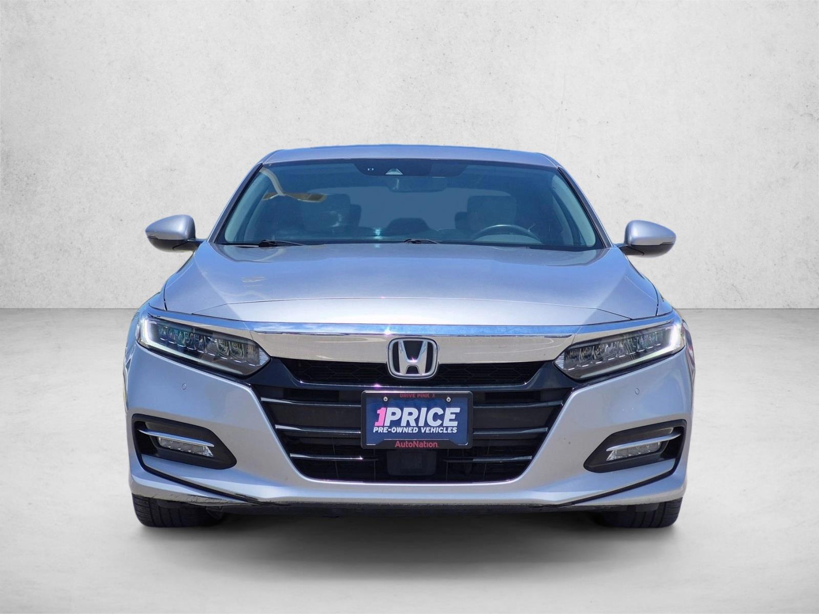 2019 Honda Accord Hybrid Touring - Photo 2