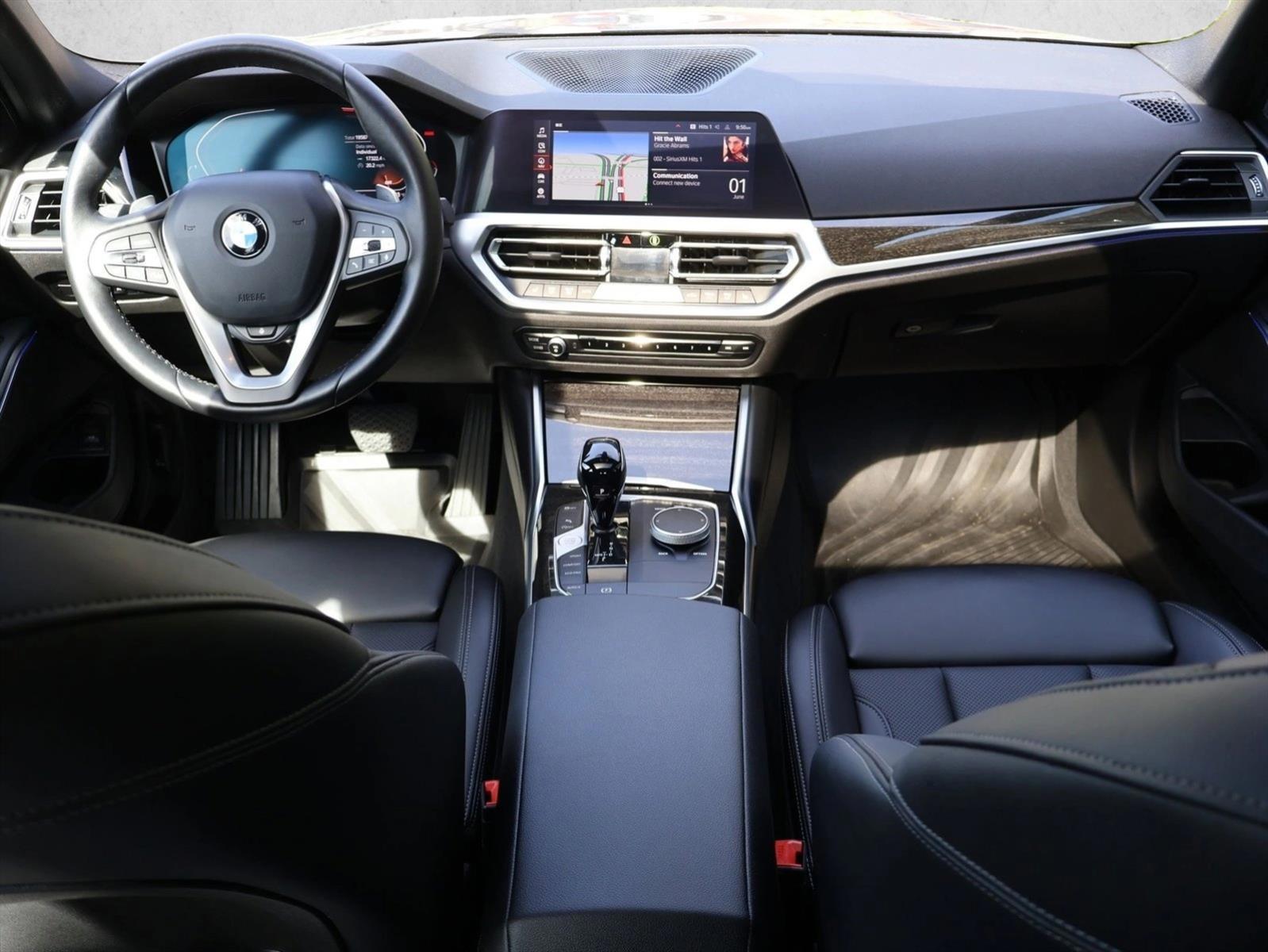 Thumbnail: 2022 BMW 3 Series - 3