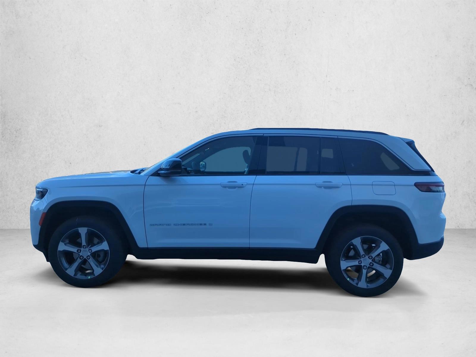 Thumbnail: 2026 Jeep Grand Cherokee - 3