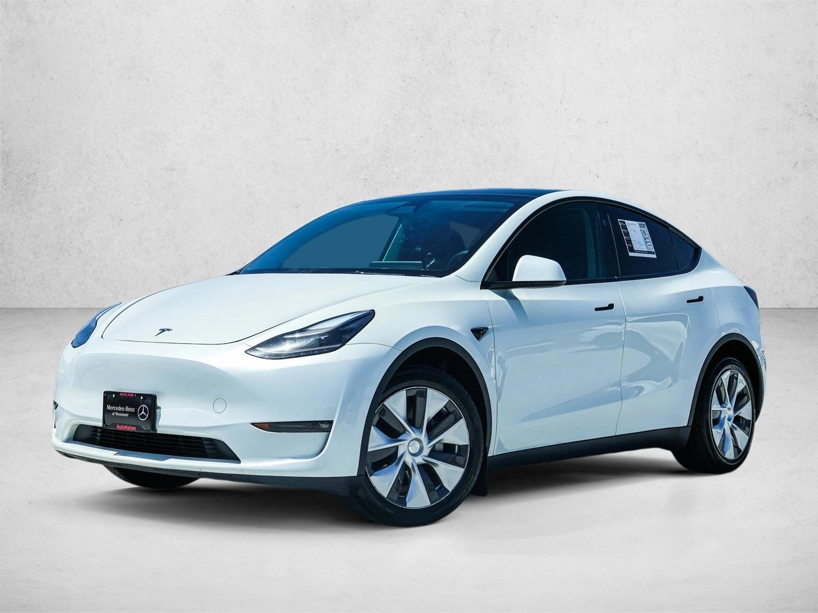Thumbnail: 2023 Tesla Model Y - 1