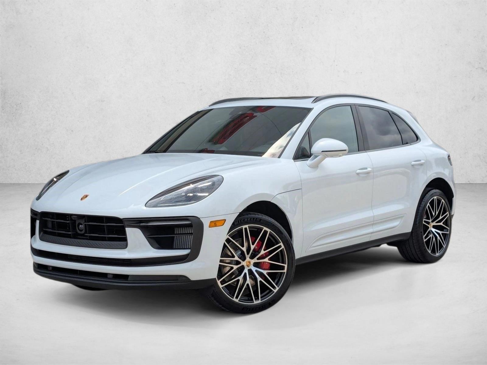 Thumbnail: 2026 Porsche Macan - 1