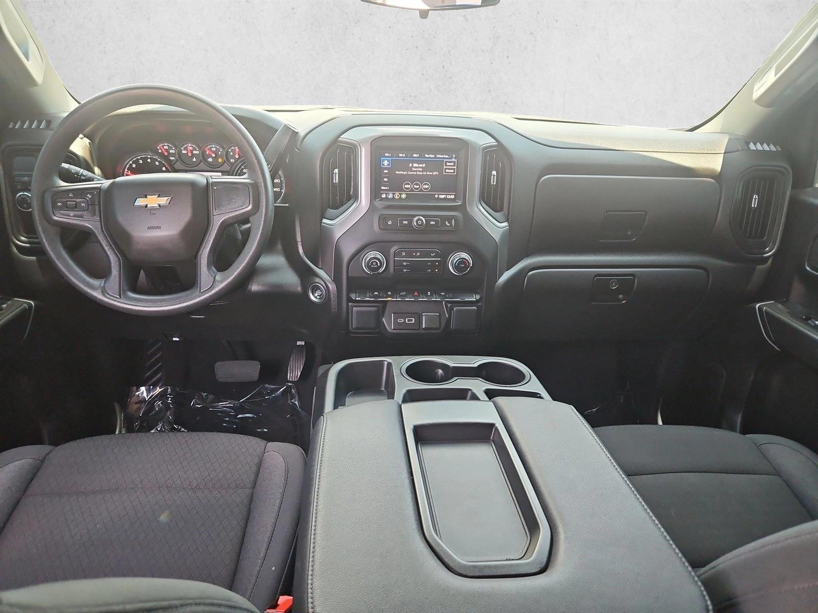 Thumbnail: 2025 Chevrolet Silverado 1500 - 3