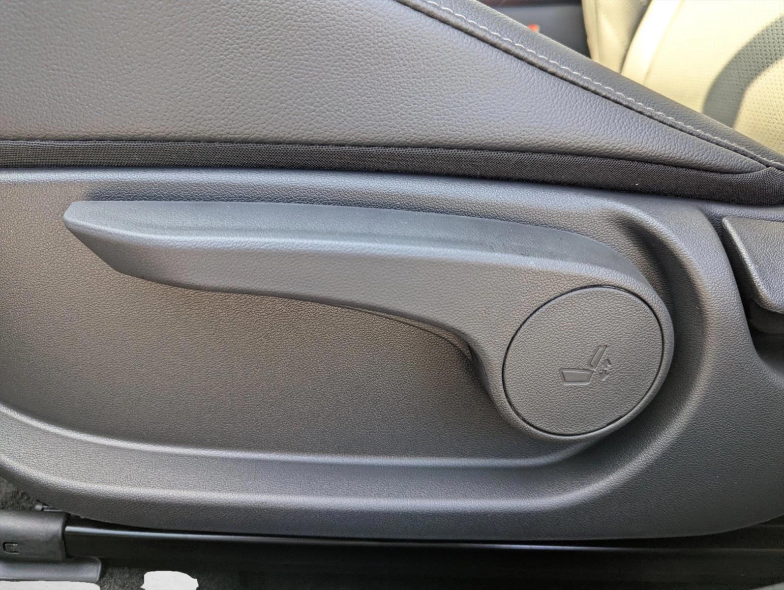 Thumbnail: 2026 Hyundai Elantra - 3