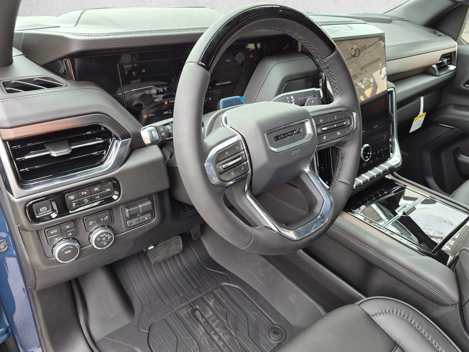 Thumbnail: 2026 GMC Yukon XL - 3