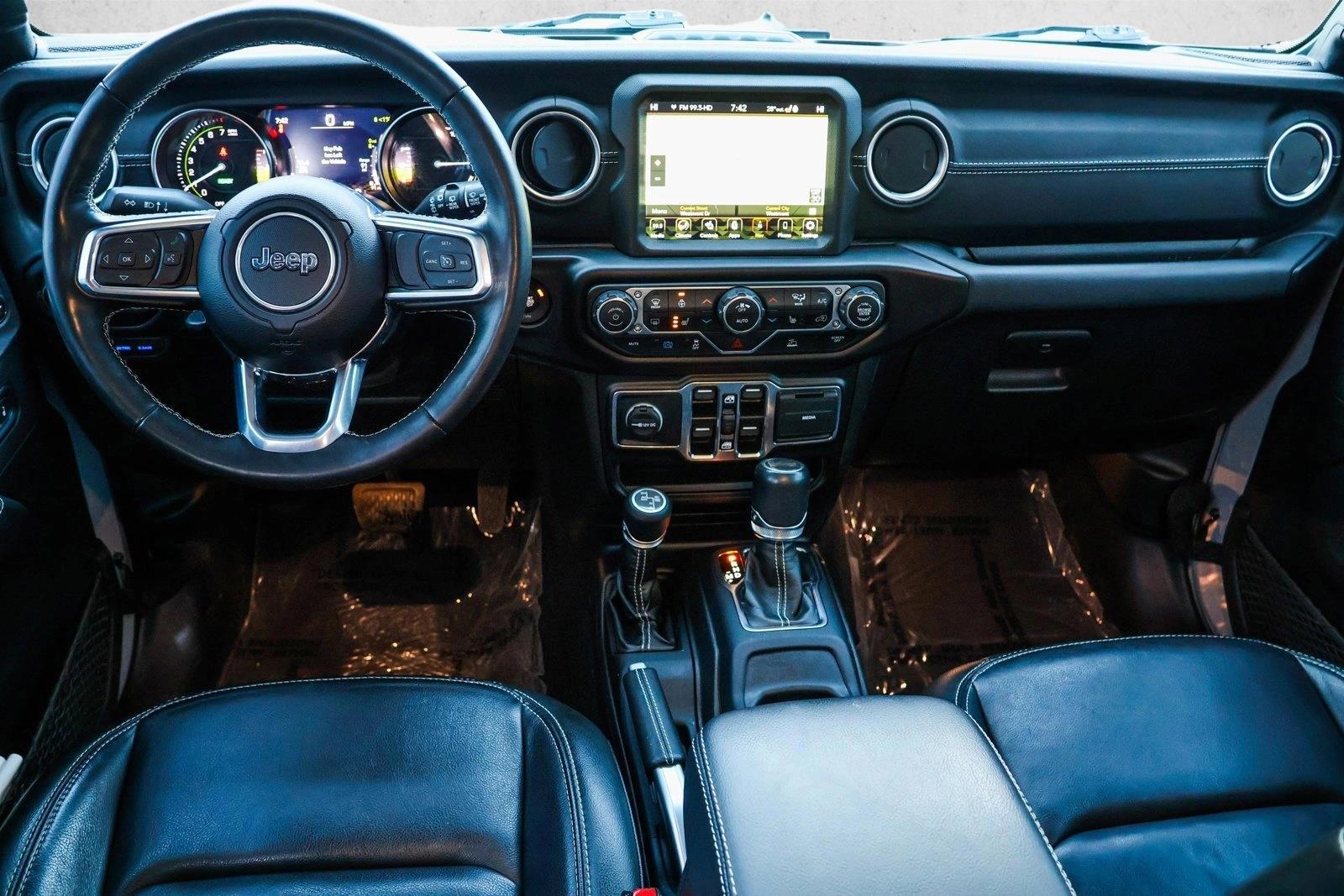 Thumbnail: 2022 Jeep Wrangler - 4