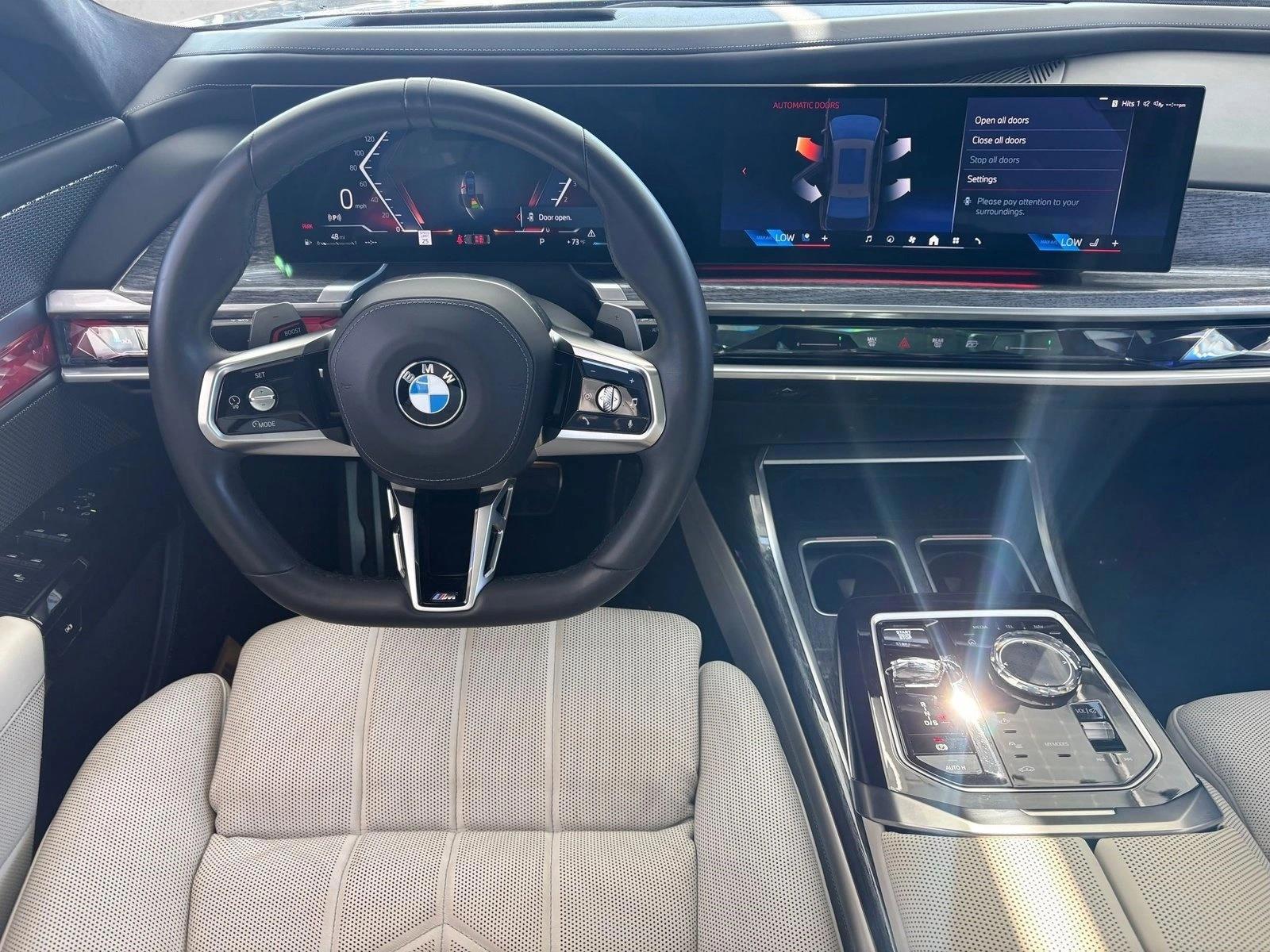 Thumbnail: 2023 BMW 7 Series - 3