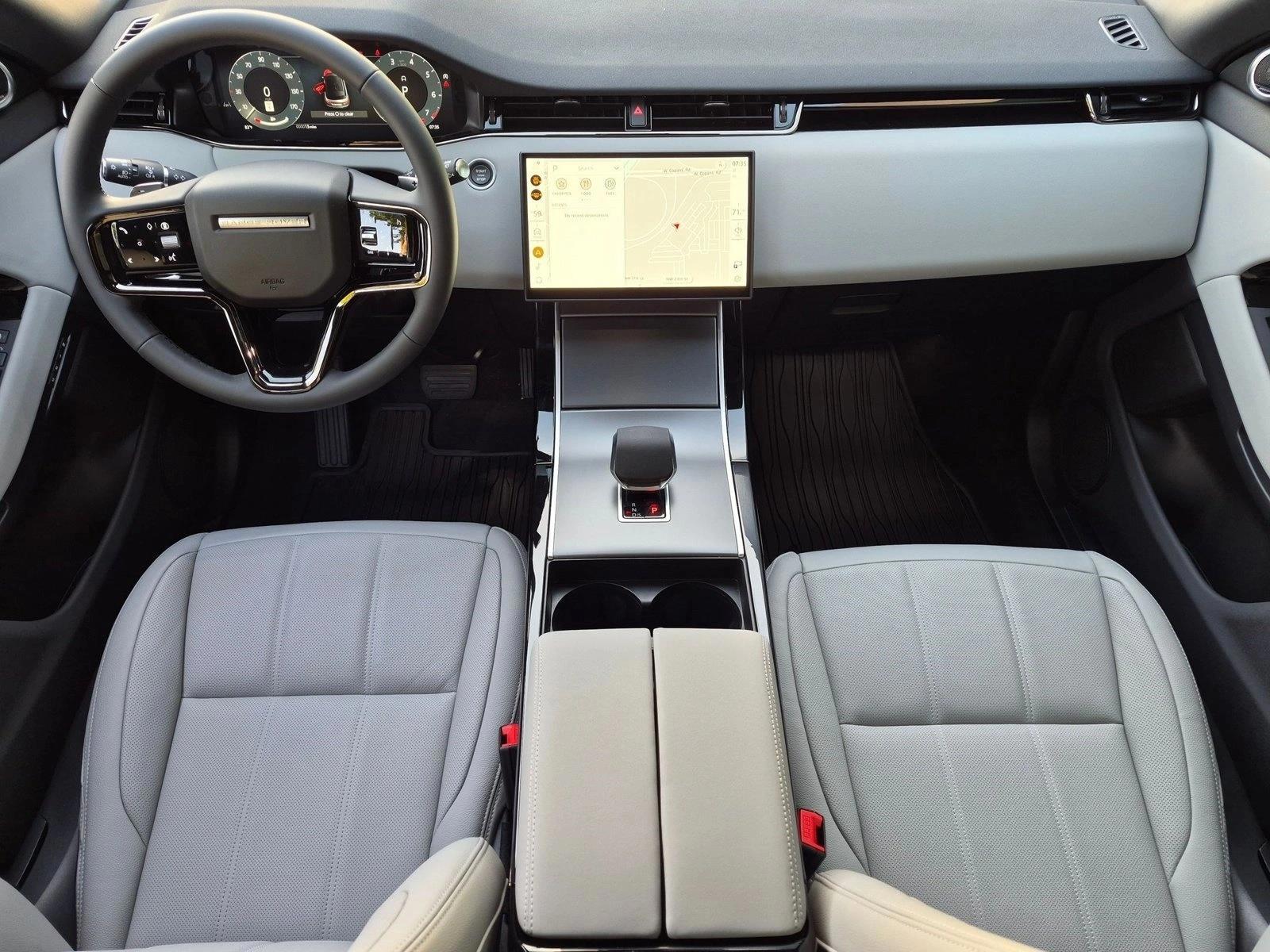 Thumbnail: 2026 Land Rover Range Rover Evoque - 4