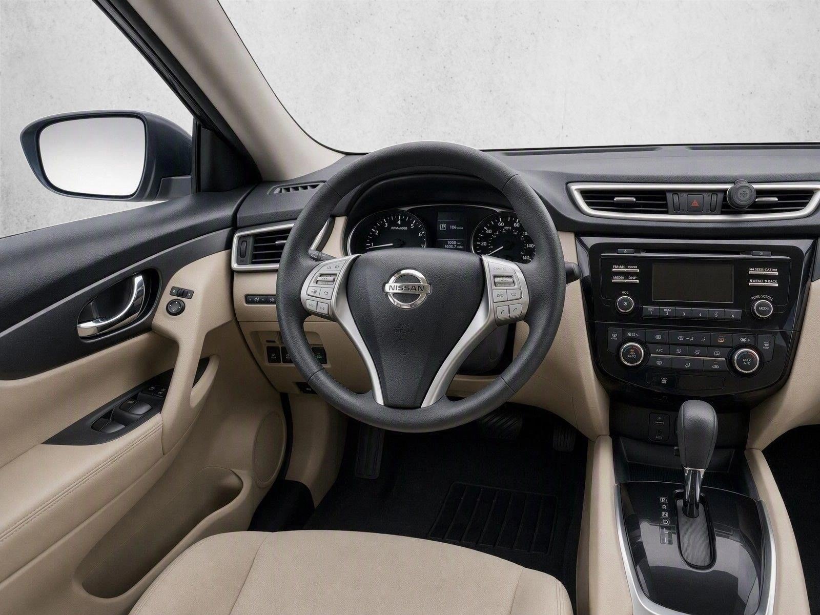 Thumbnail: 2016 Nissan Rogue - 4