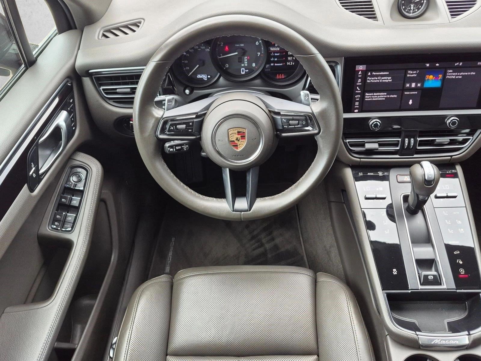 Thumbnail: 2024 Porsche Macan - 4