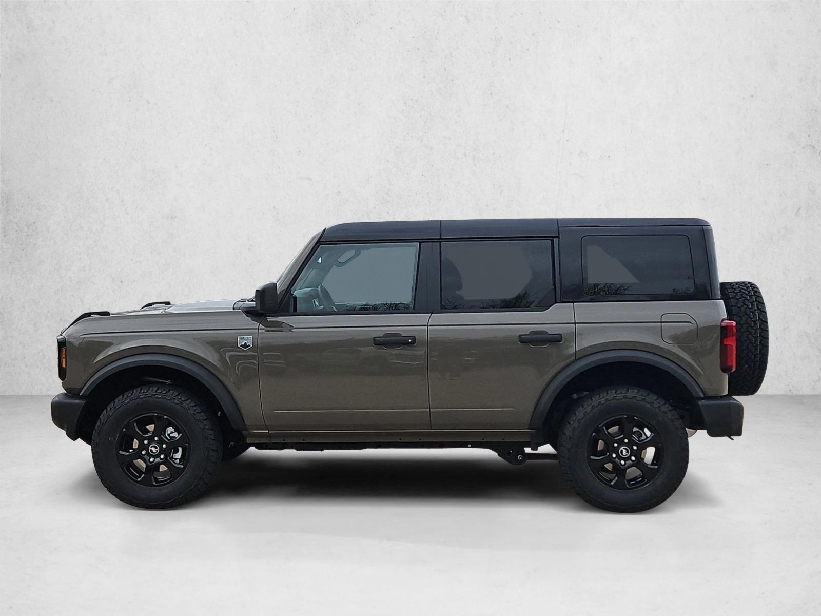 Thumbnail: 2026 Ford Bronco - 2