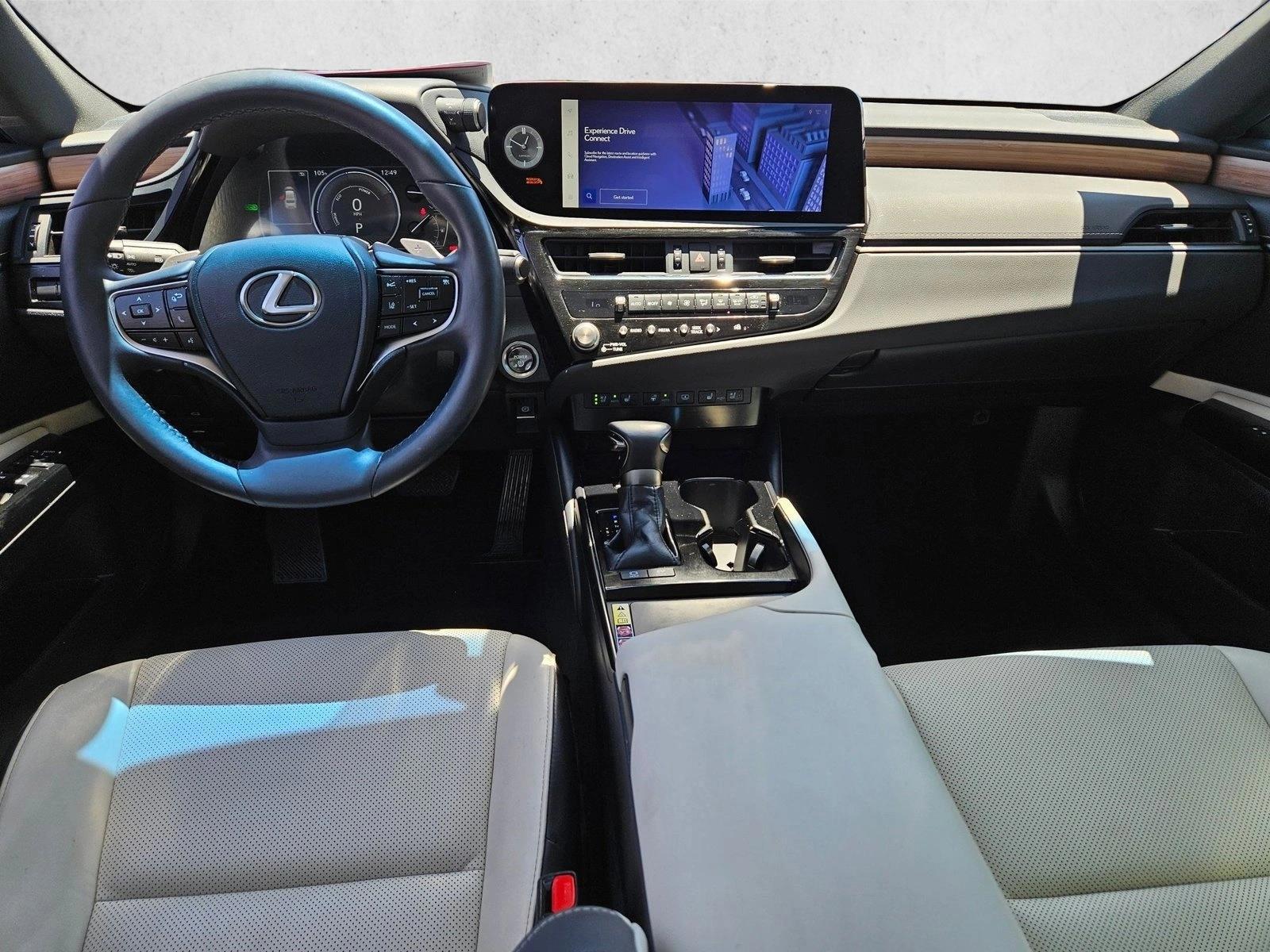 Thumbnail: 2023 Lexus ES - 3