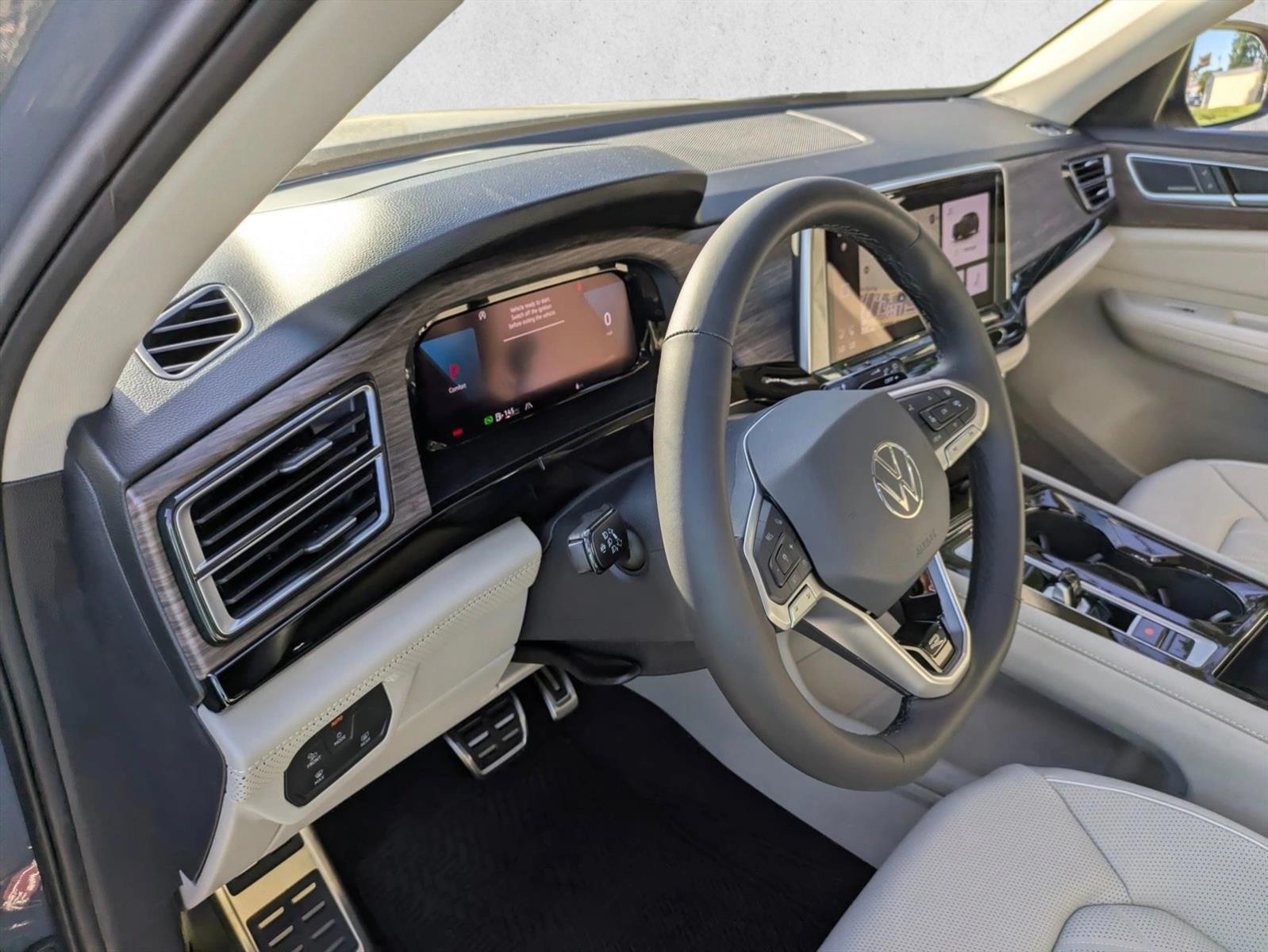 Thumbnail: 2026 Volkswagen Atlas - 3