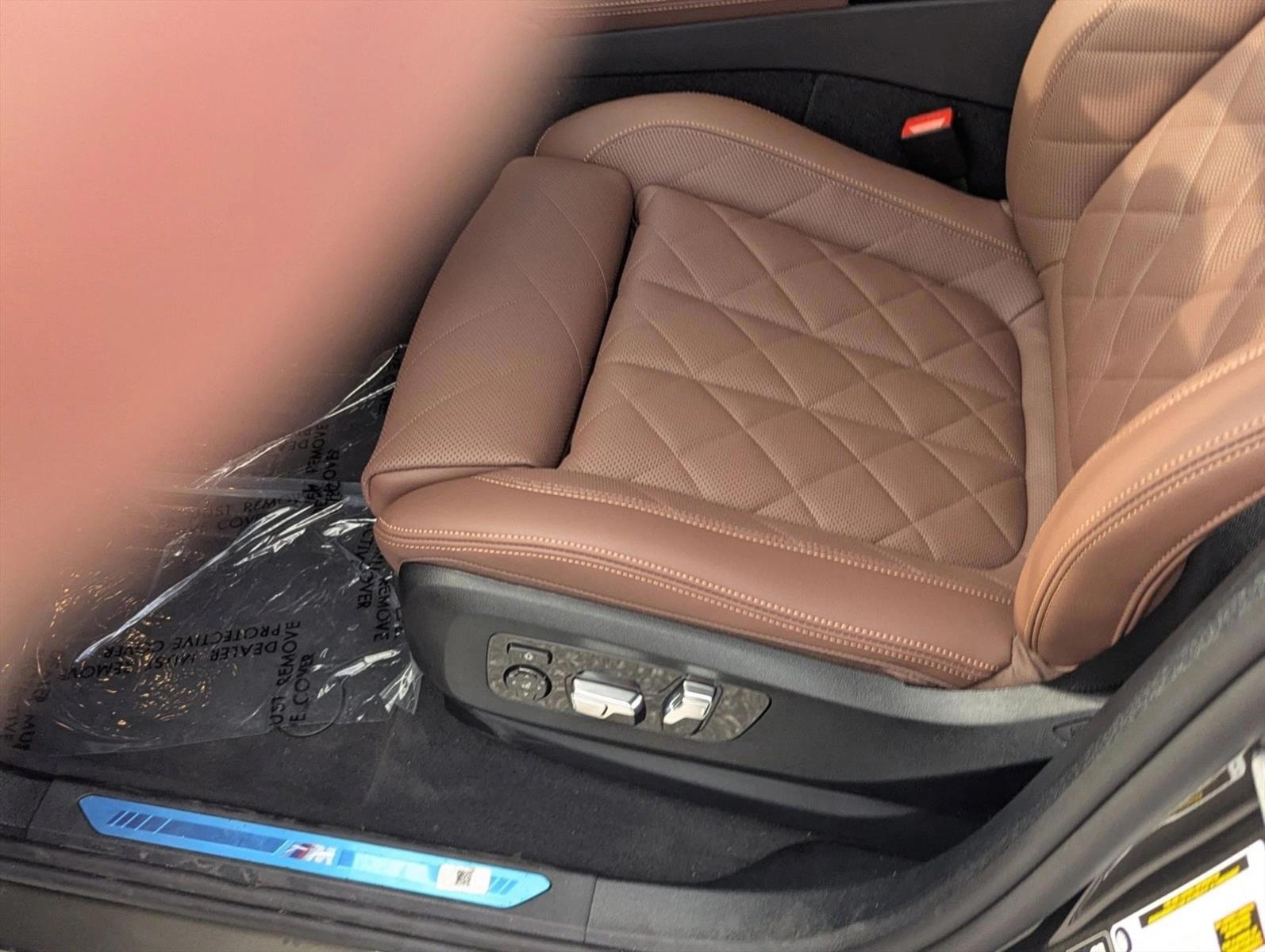 Thumbnail: 2027 BMW X6 - 4