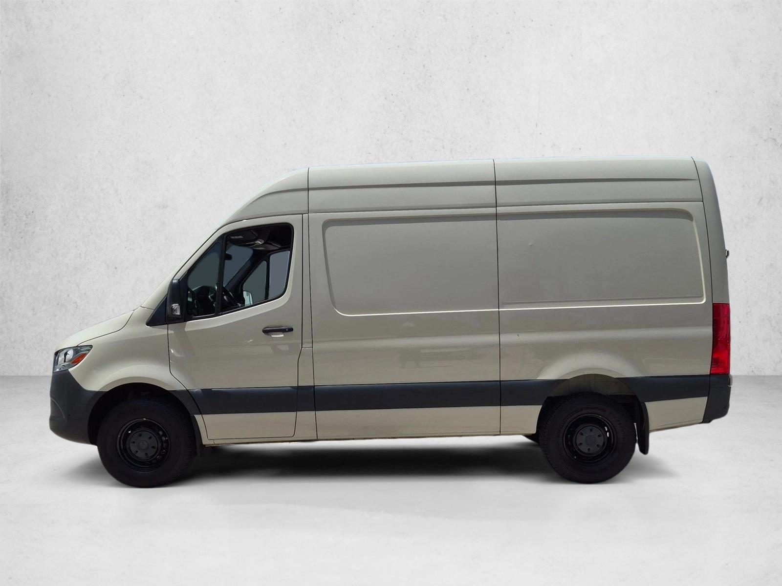 Thumbnail: 2024 Mercedes-Benz Sprinter - 2