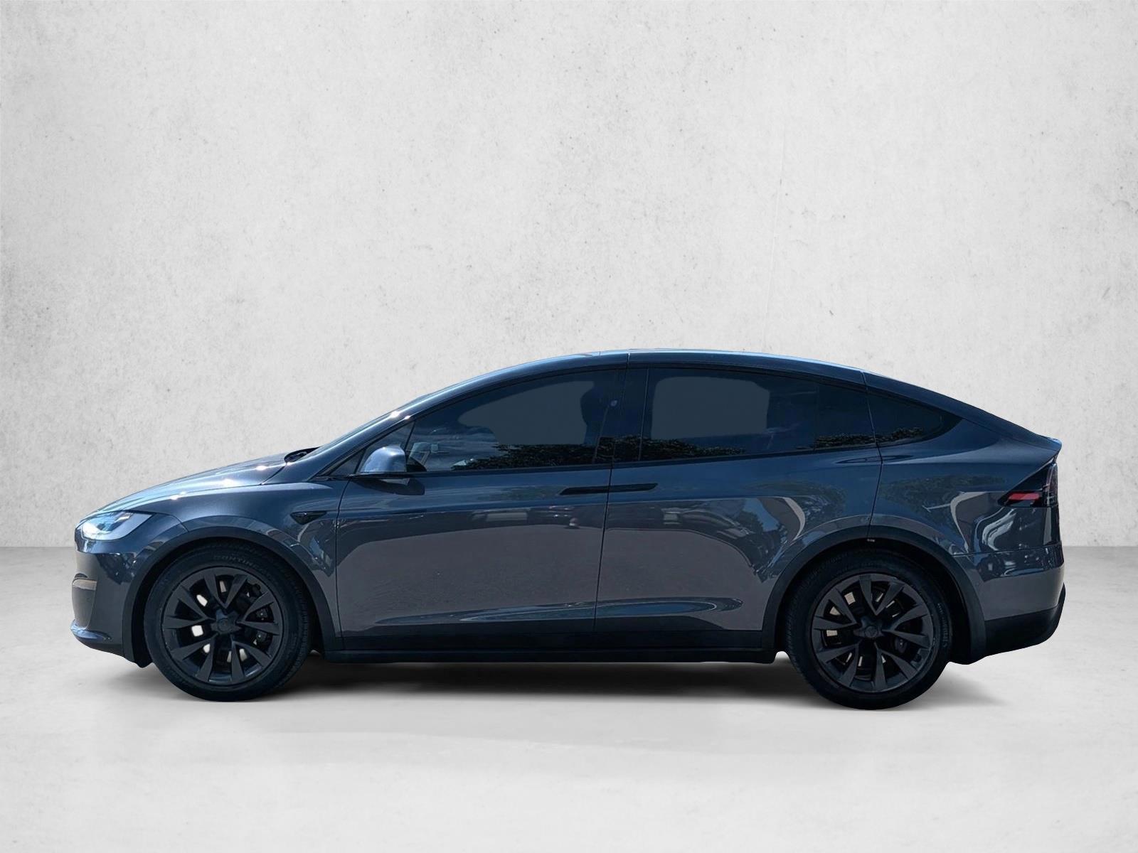 Thumbnail: 2022 Tesla Model X - 2