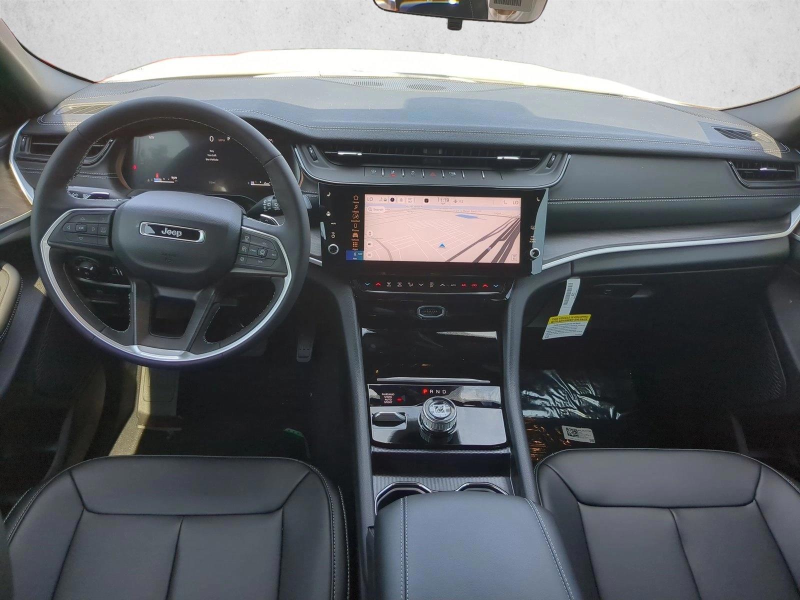 Thumbnail: 2026 Jeep Grand Cherokee - 3