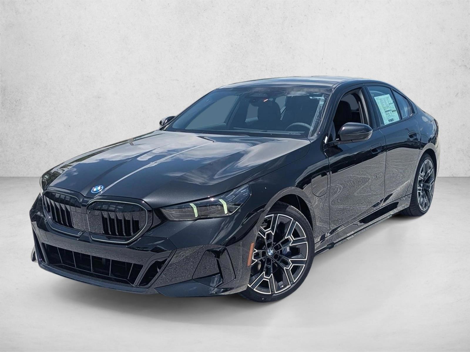 Thumbnail: 2027 BMW 5 Series - 1