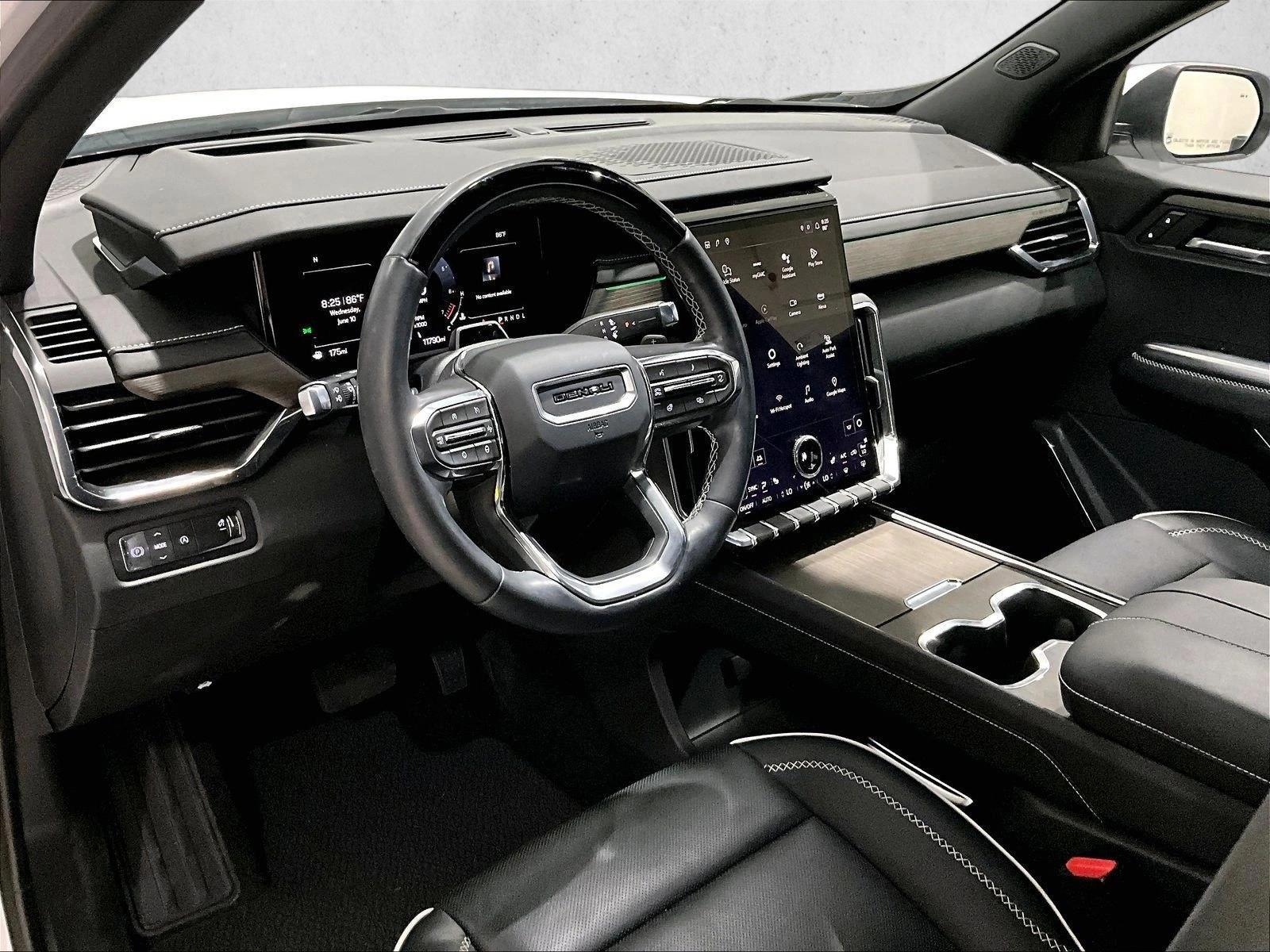 Thumbnail: 2025 GMC Acadia - 3