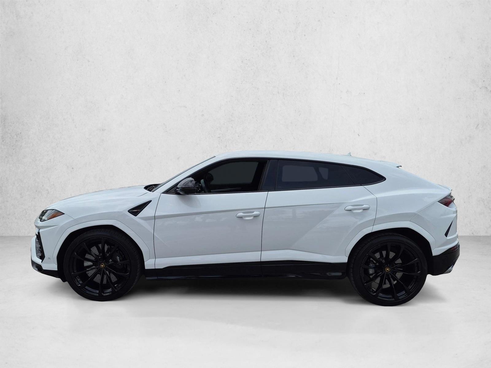 Thumbnail: 2022 Lamborghini Urus - 2