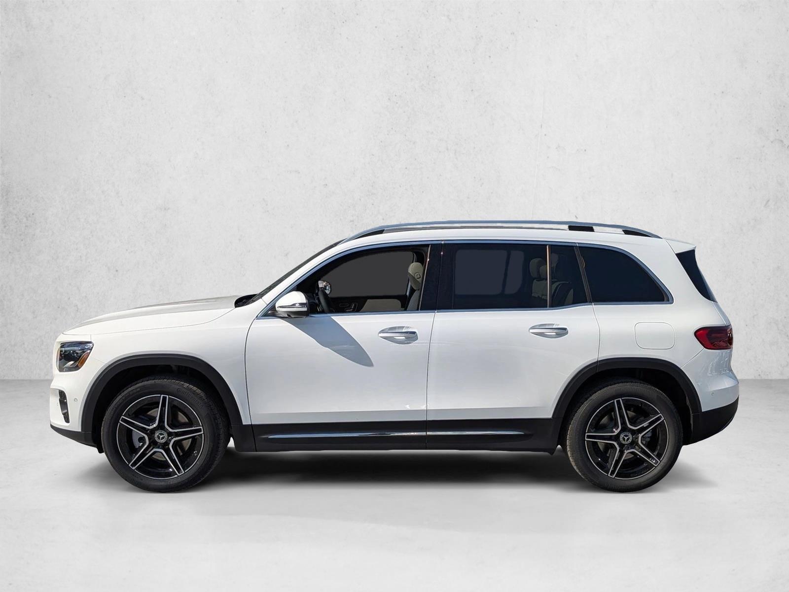 Thumbnail: 2026 Mercedes-Benz GLB - 2