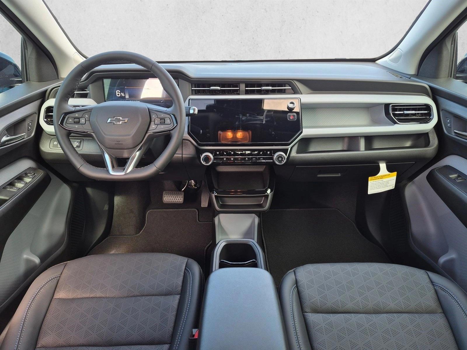 Thumbnail: 2027 Chevrolet Bolt EV - 3